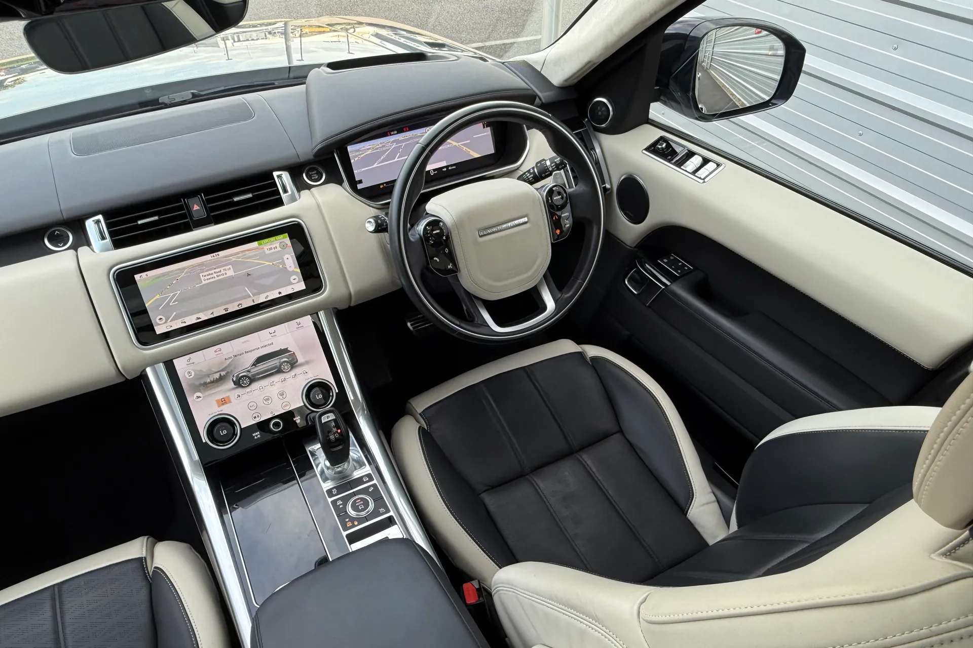 LAND ROVER RANGE ROVER SPORT thumbnail image number 24