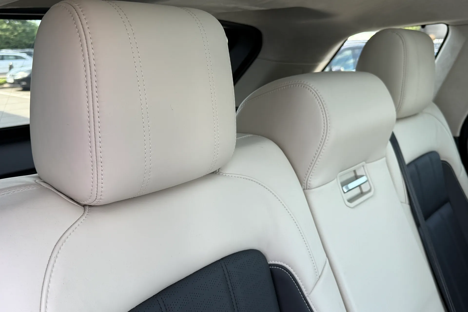 LAND ROVER RANGE ROVER SPORT thumbnail image number 29