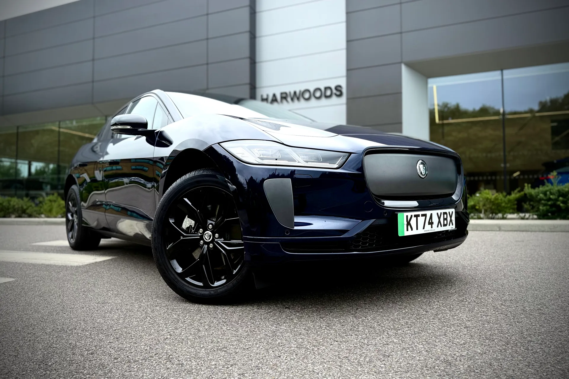 Jaguar I-PACE thumbnail image number 8