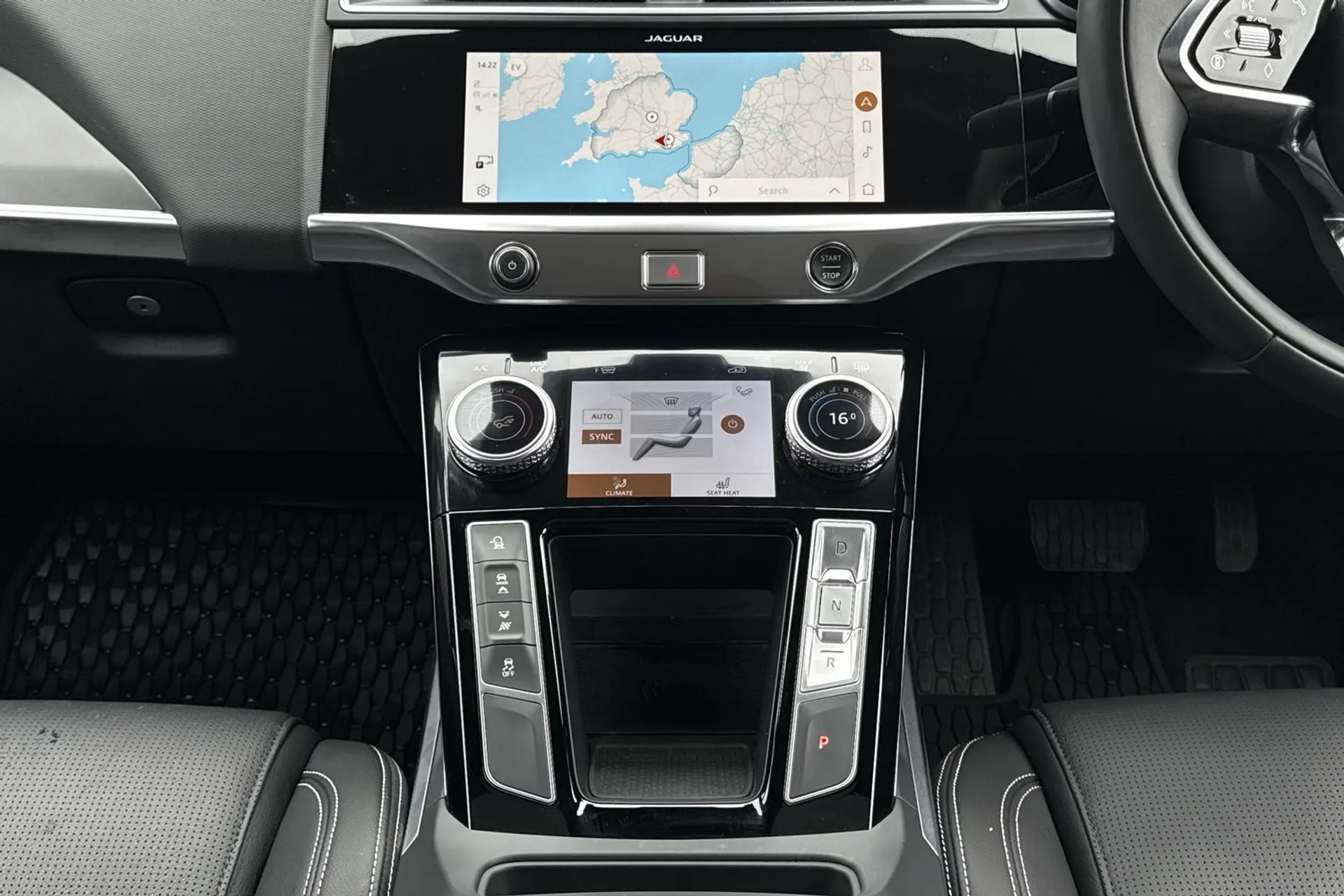 Jaguar I-PACE thumbnail image number 25