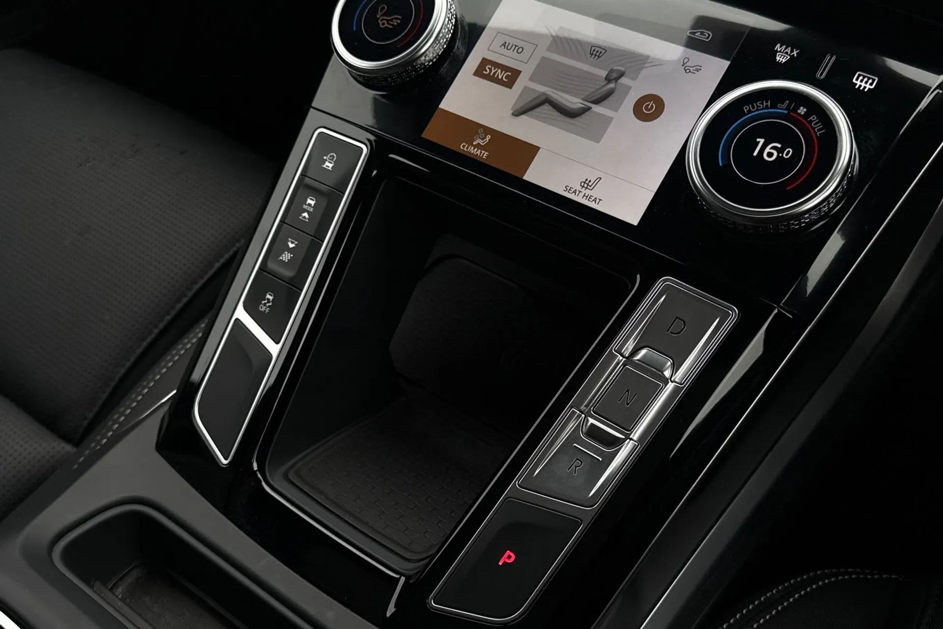 Jaguar I-PACE thumbnail image number 48