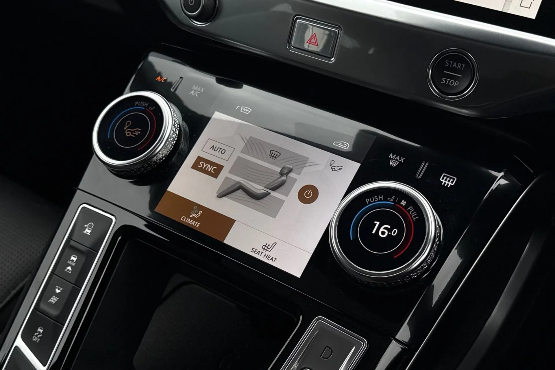 Jaguar I-PACE thumbnail image number 49