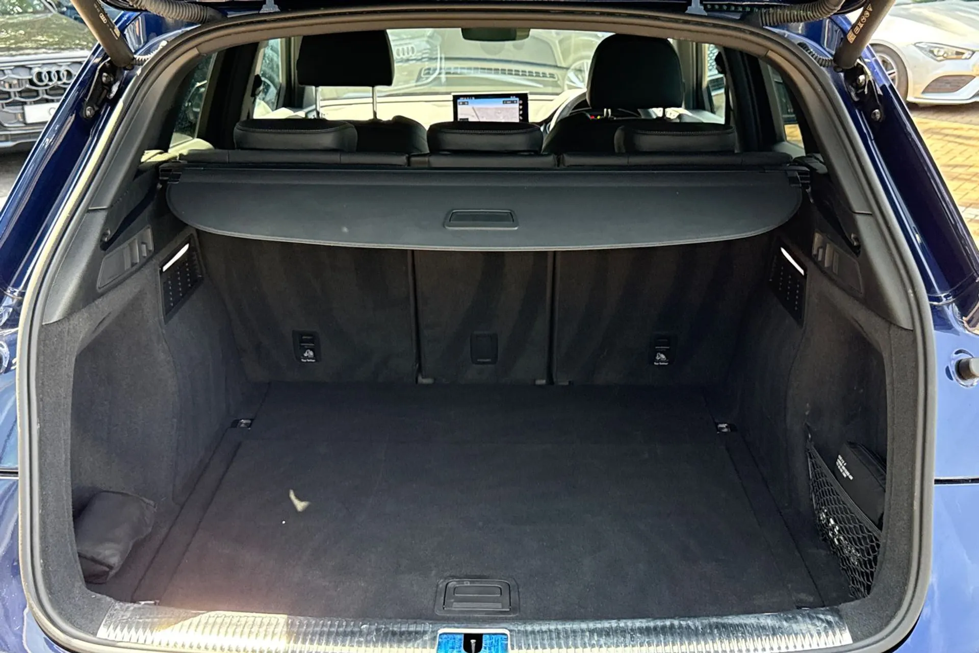Audi Q5 thumbnail image number 18