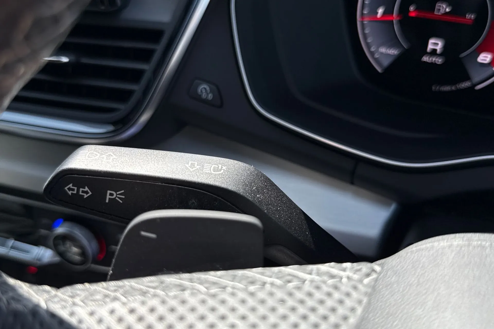Audi Q5 thumbnail image number 52