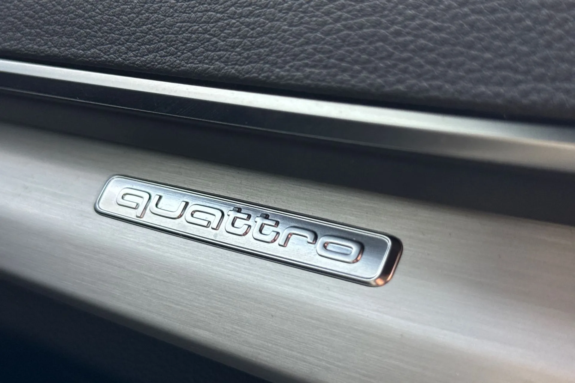 Audi Q5 thumbnail image number 43