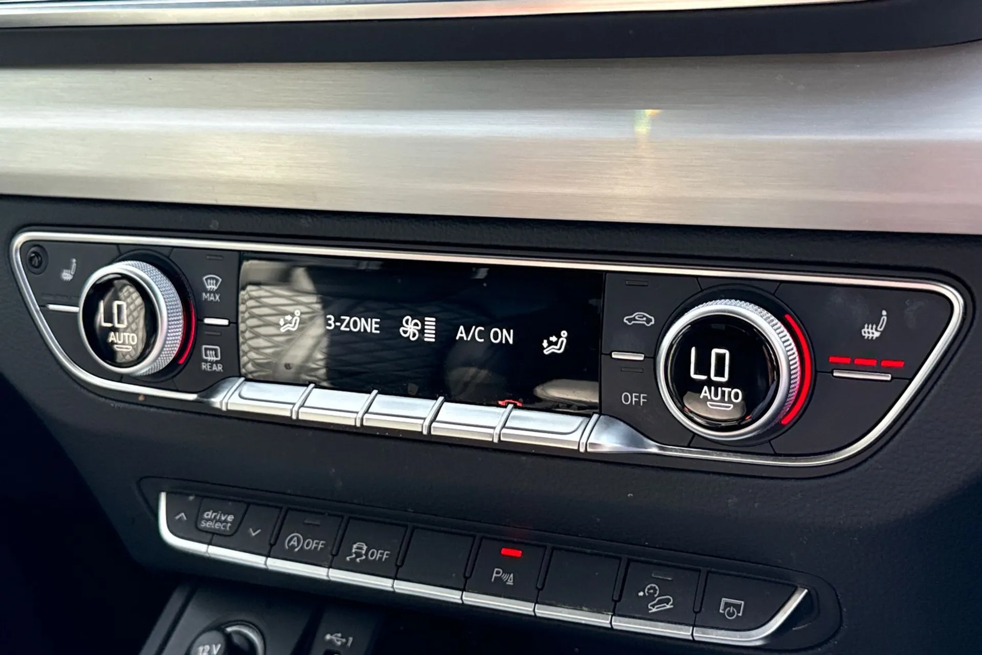 Audi Q5 thumbnail image number 38