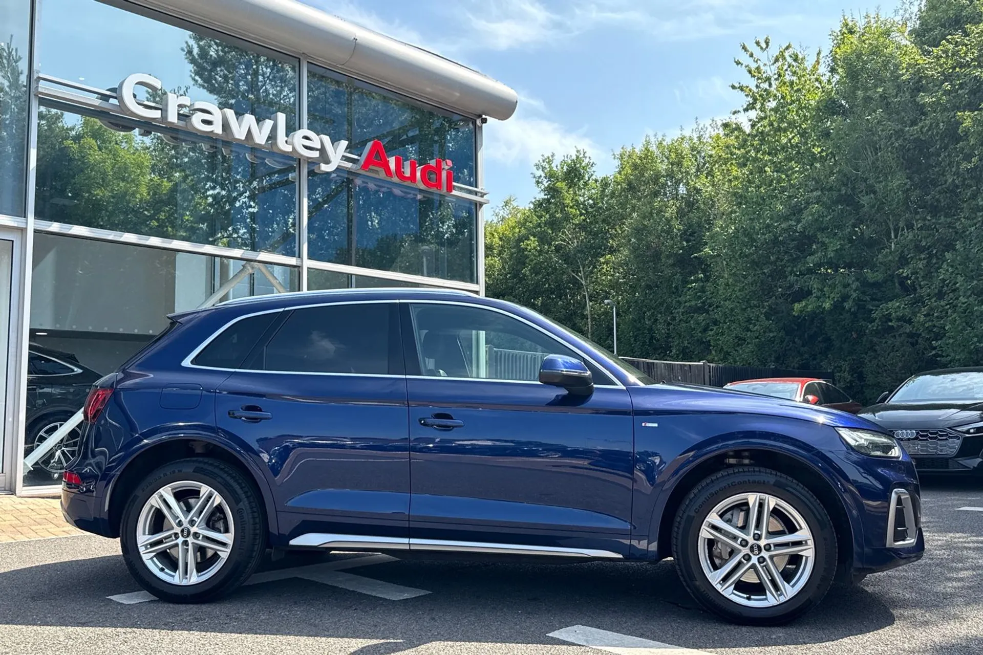 Audi Q5 thumbnail image number 2