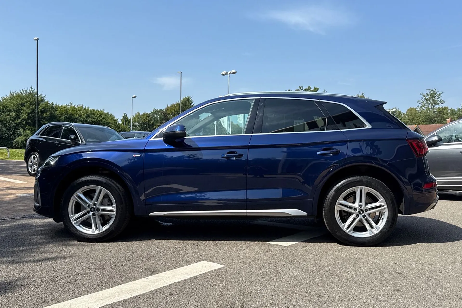 Audi Q5 thumbnail image number 9