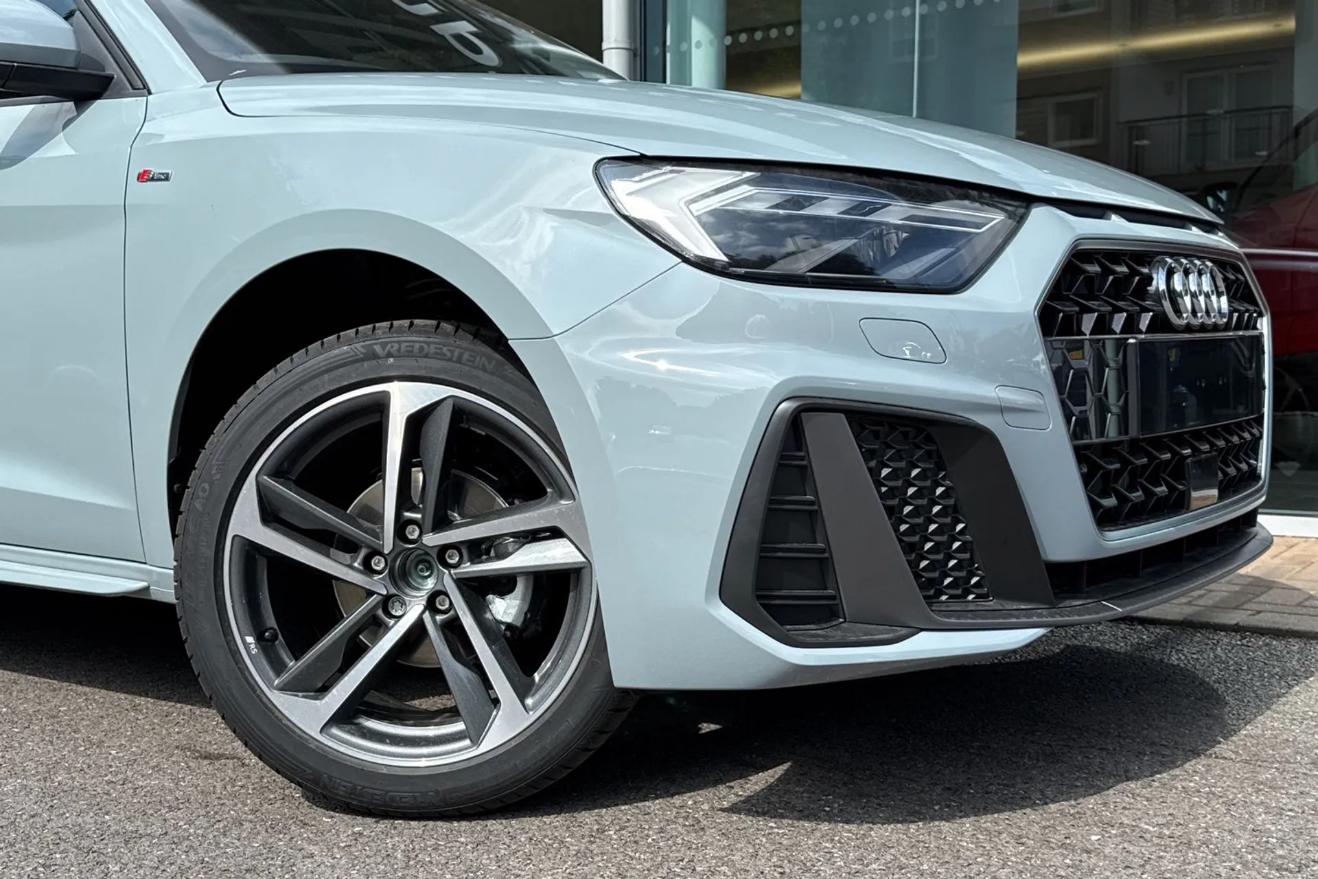 Audi A1 thumbnail image number 9