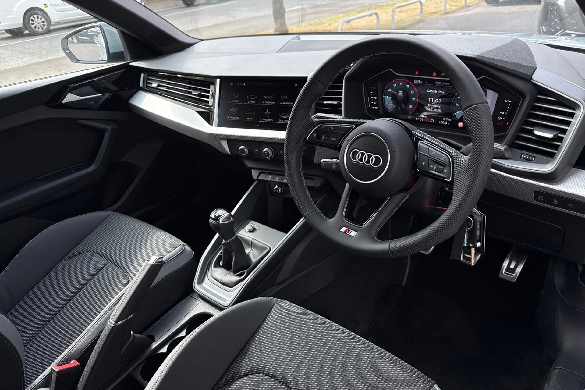 Audi A1 thumbnail image number 6