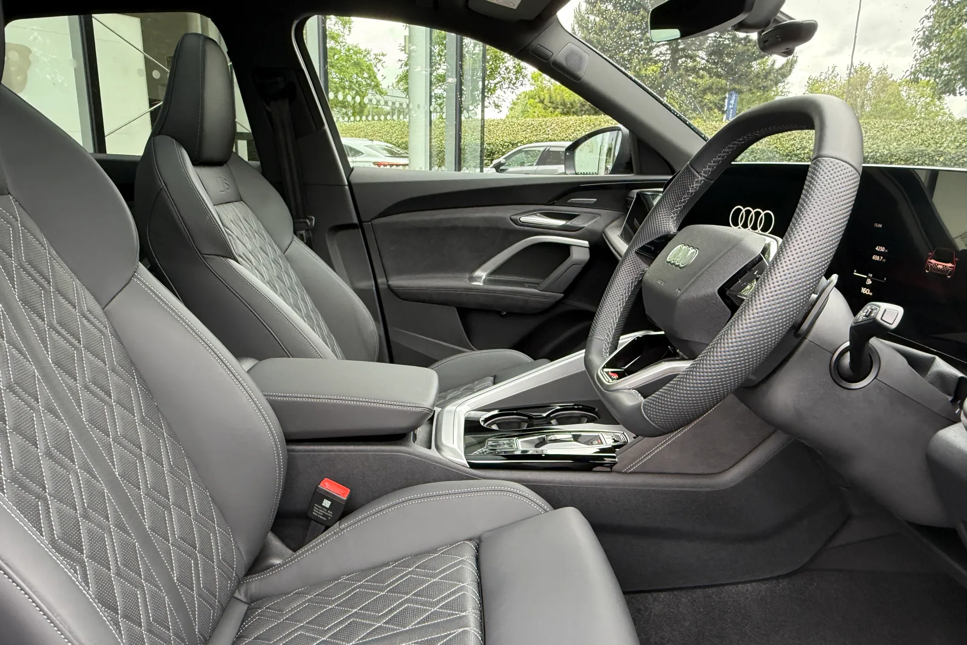 Audi Q5 thumbnail image number 40