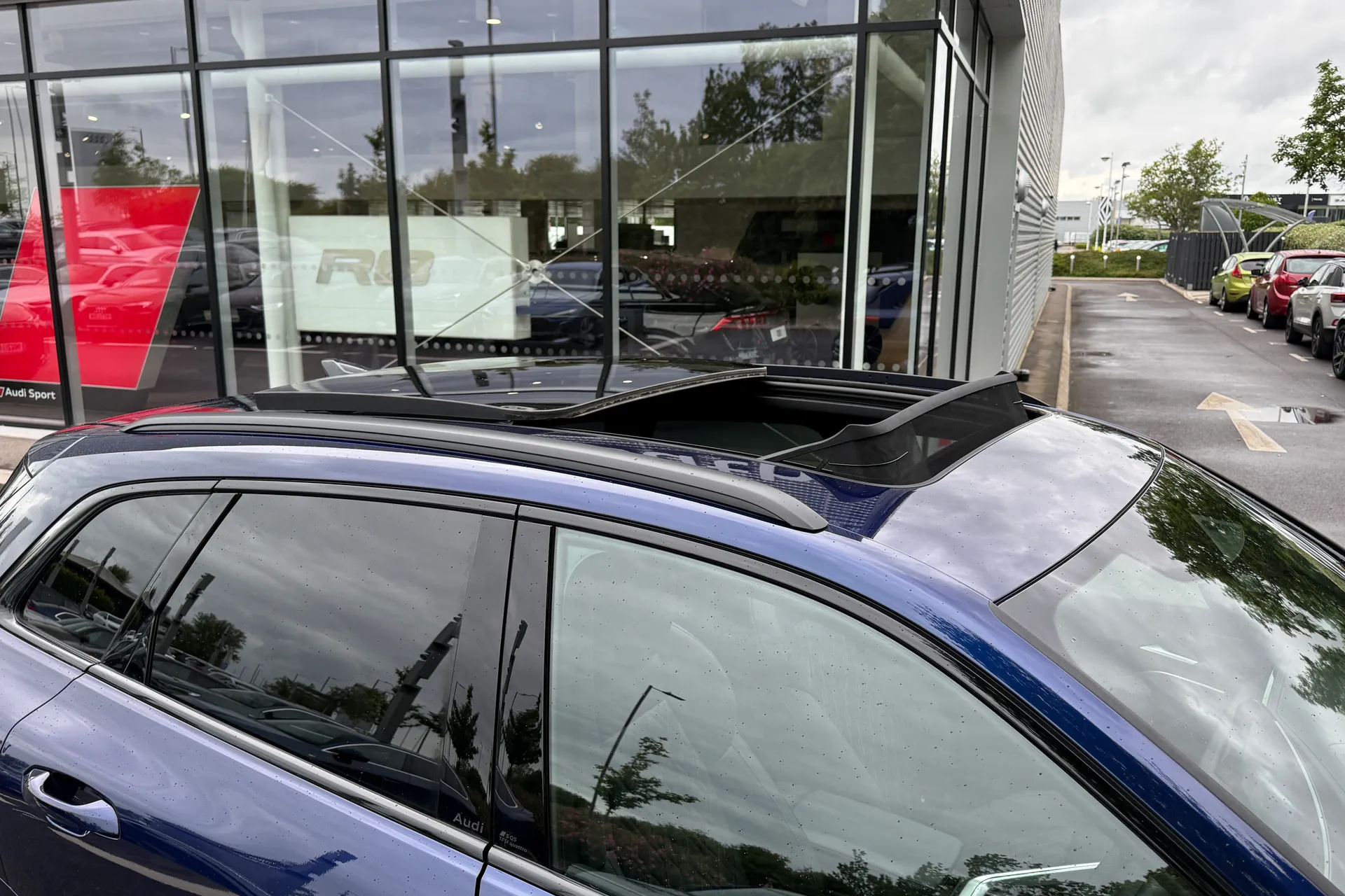 Audi Q5 thumbnail image number 10
