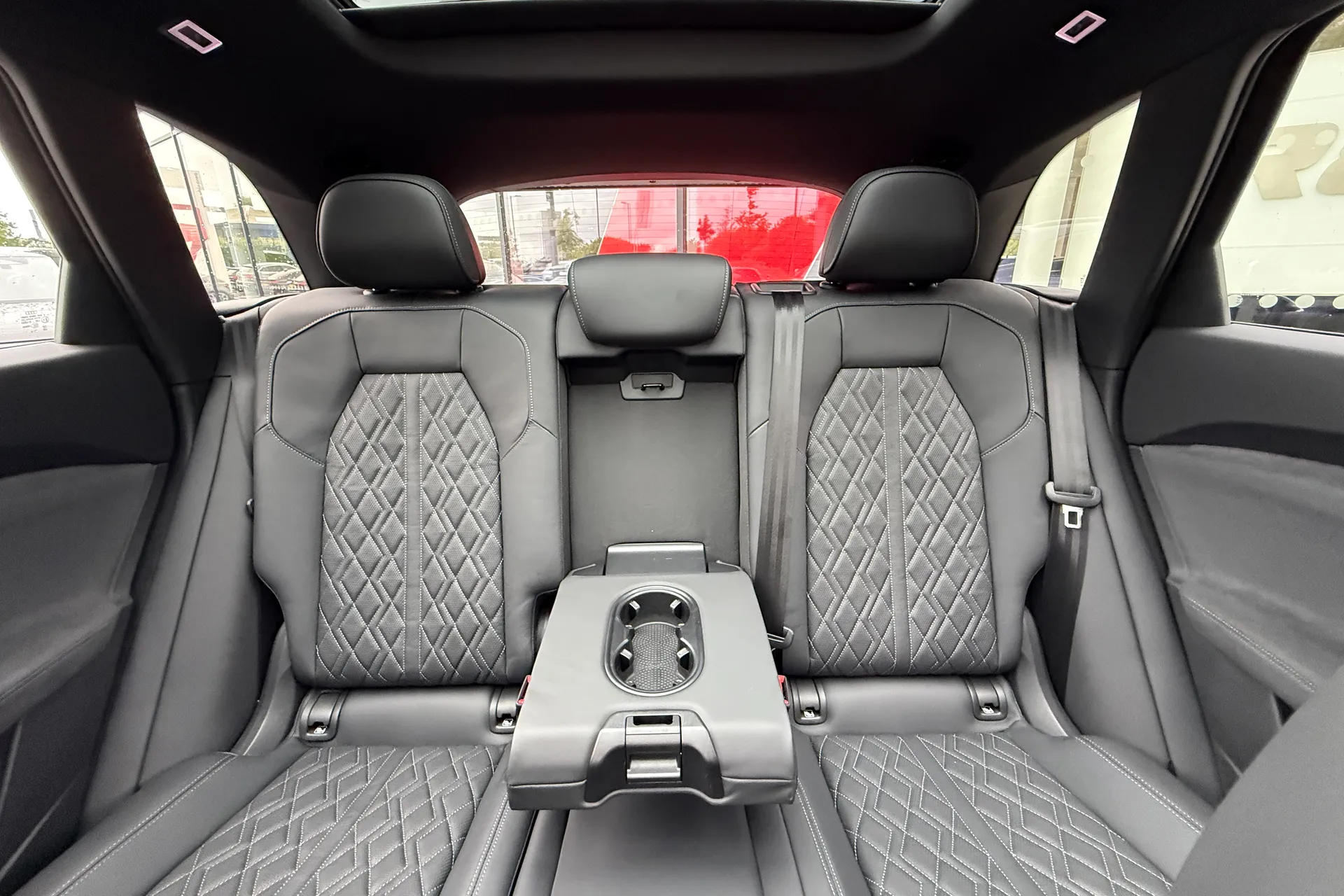 Audi Q5 thumbnail image number 47