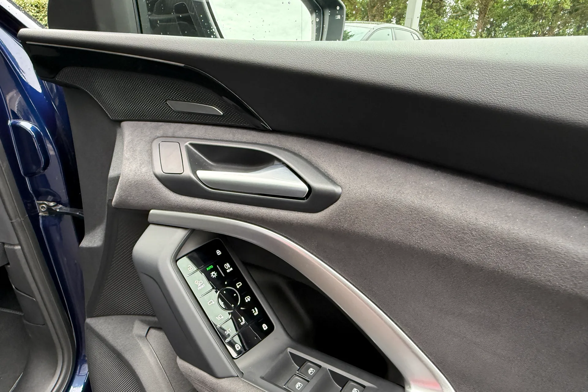 Audi Q5 thumbnail image number 43