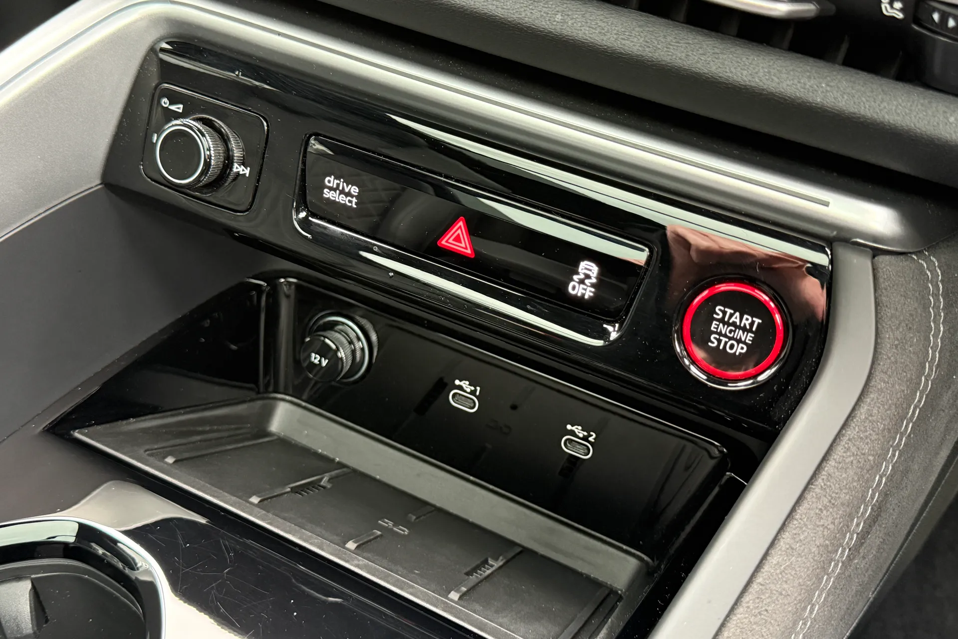 Audi Q5 thumbnail image number 23