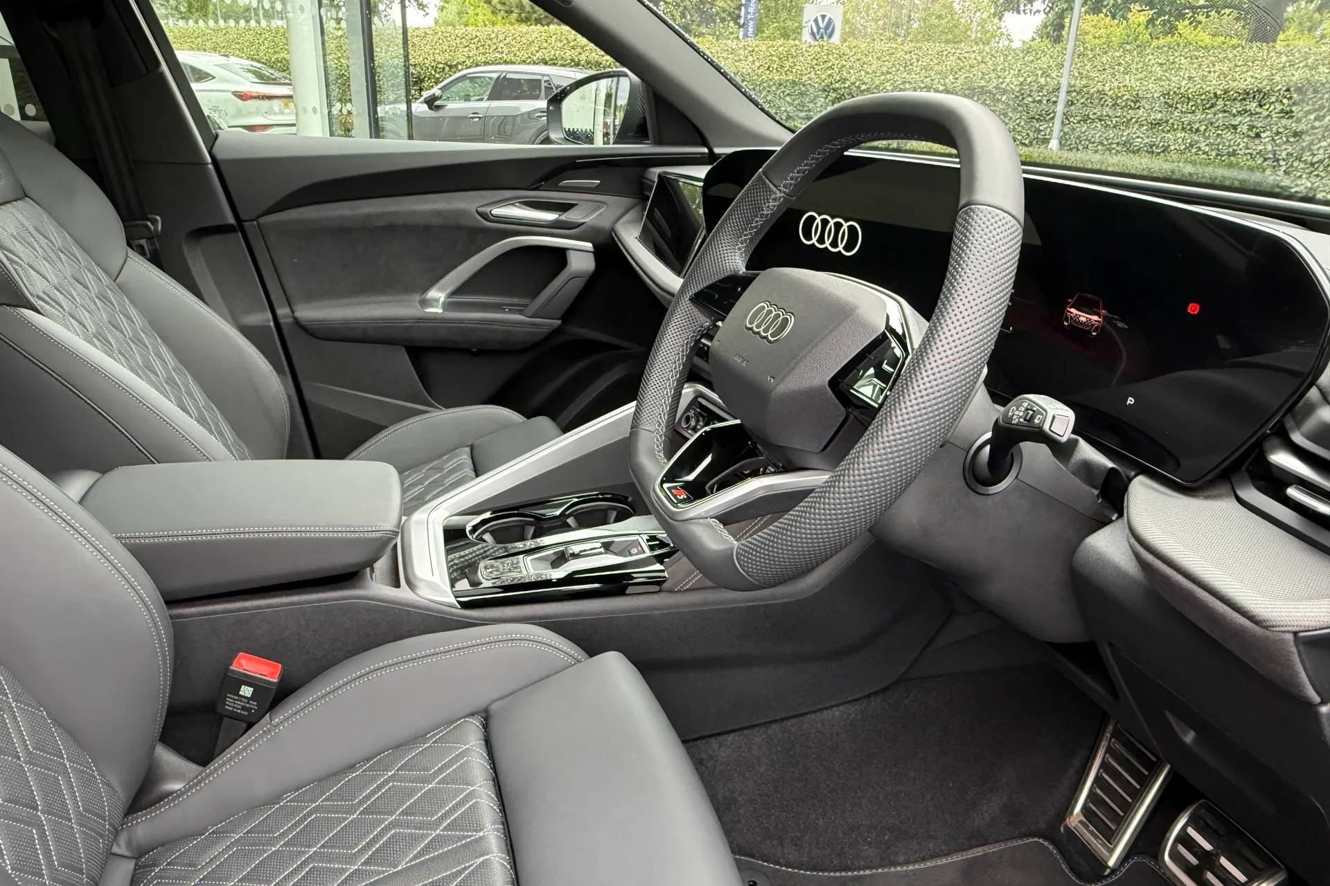 Audi Q5 thumbnail image number 38