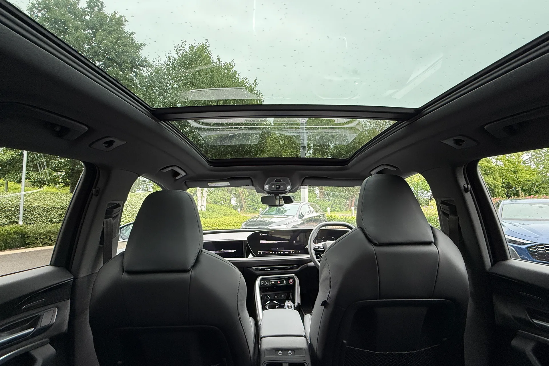 Audi Q5 thumbnail image number 3