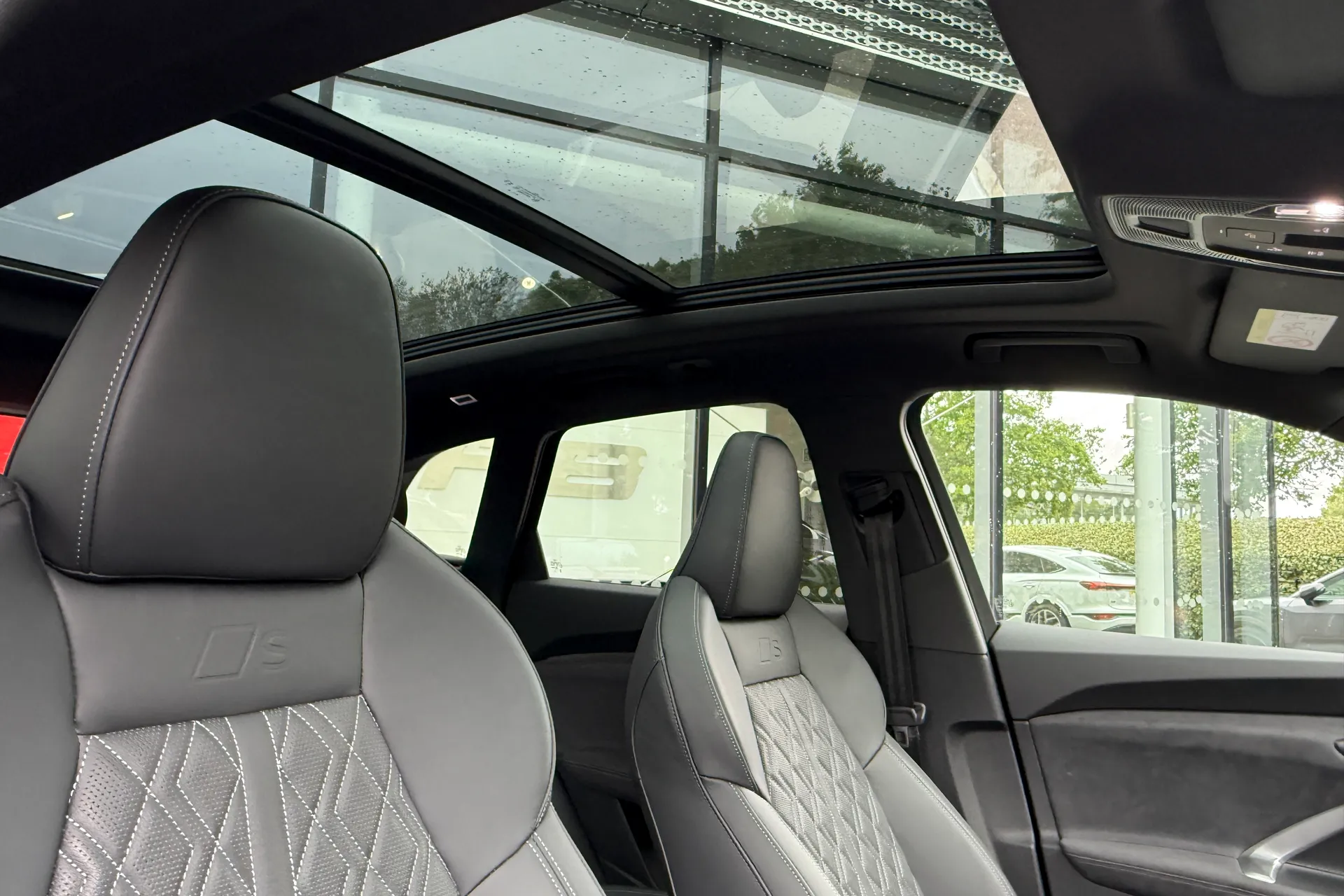 Audi Q5 thumbnail image number 21