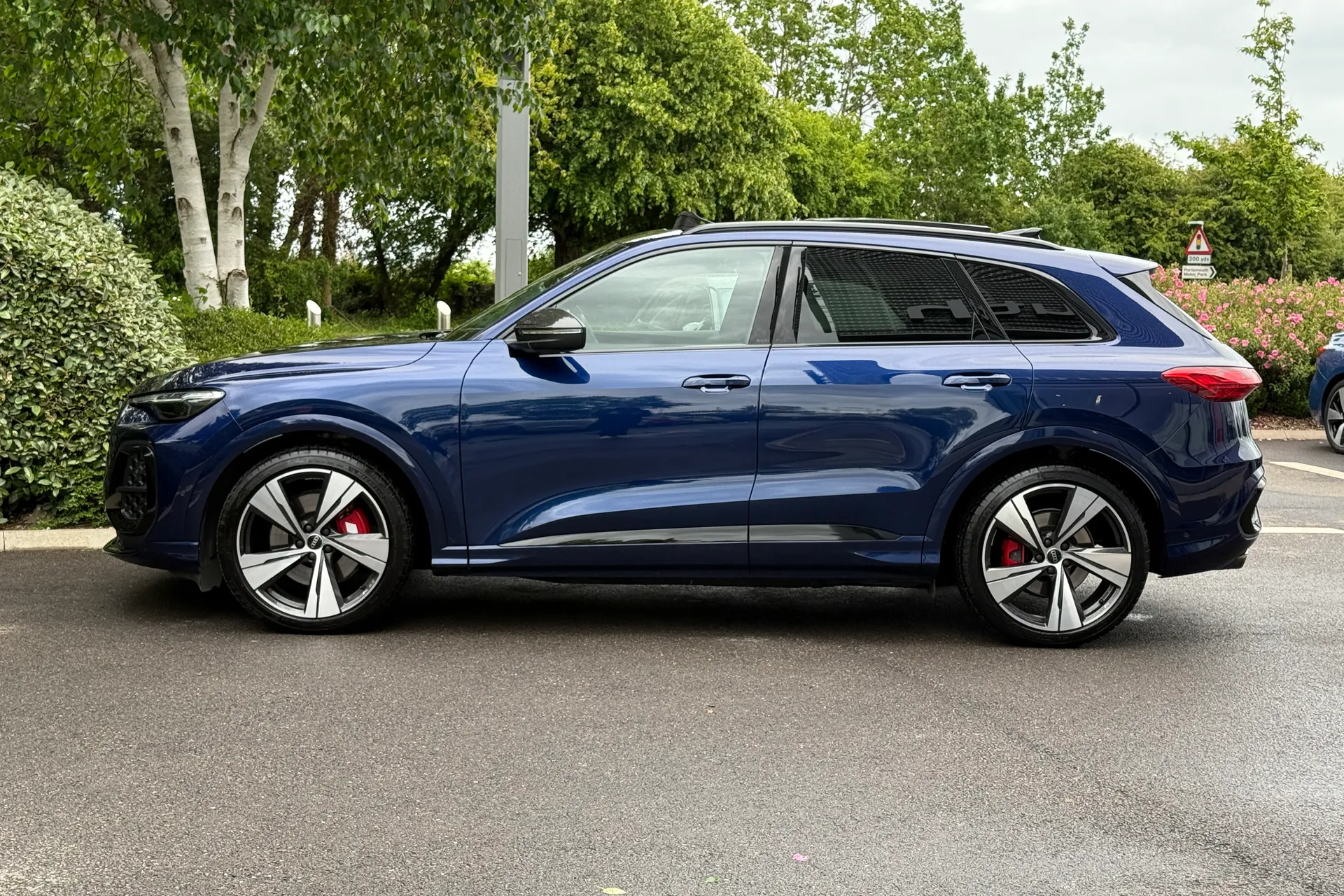 Audi Q5 thumbnail image number 32