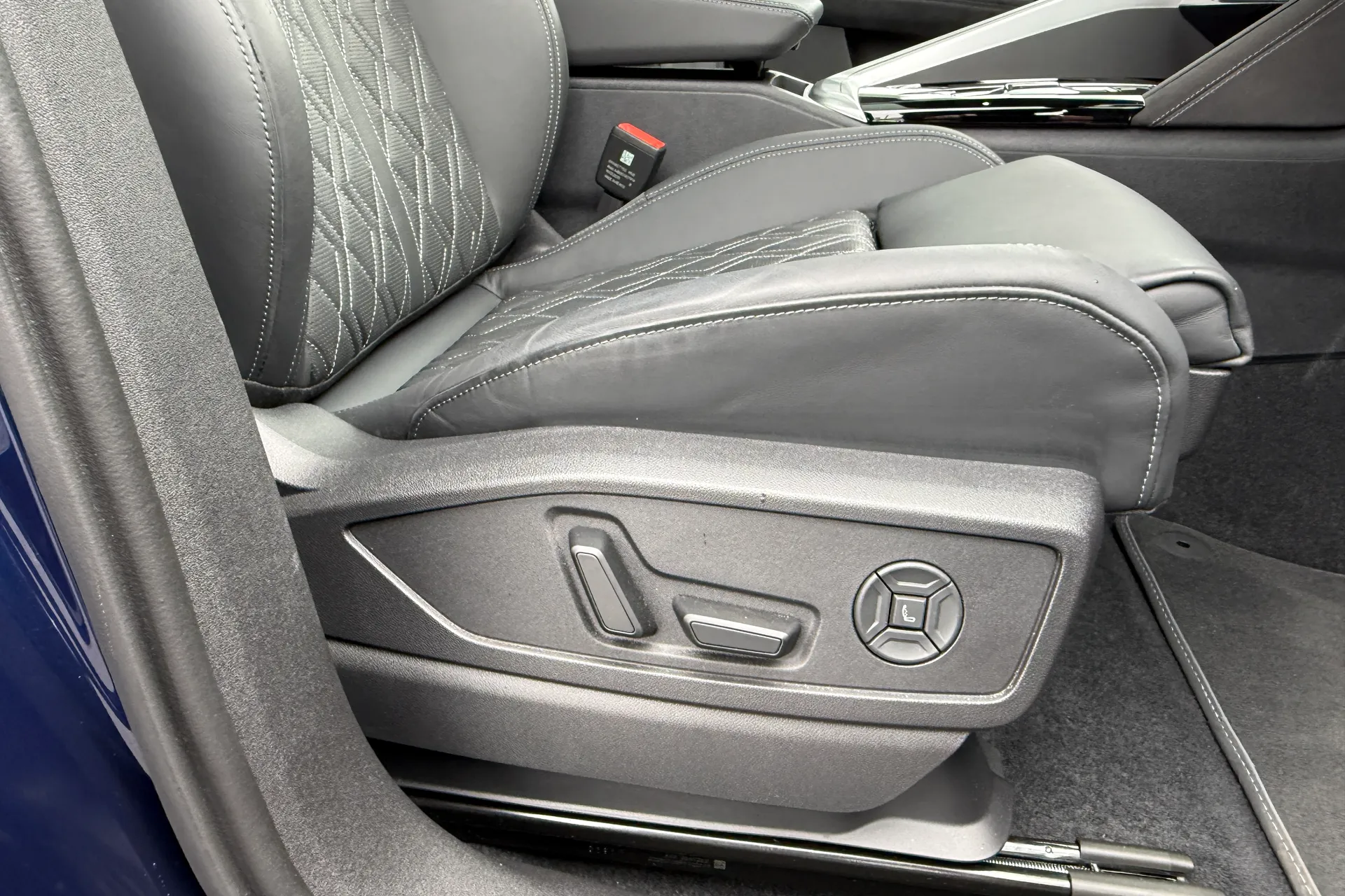 Audi Q5 thumbnail image number 41