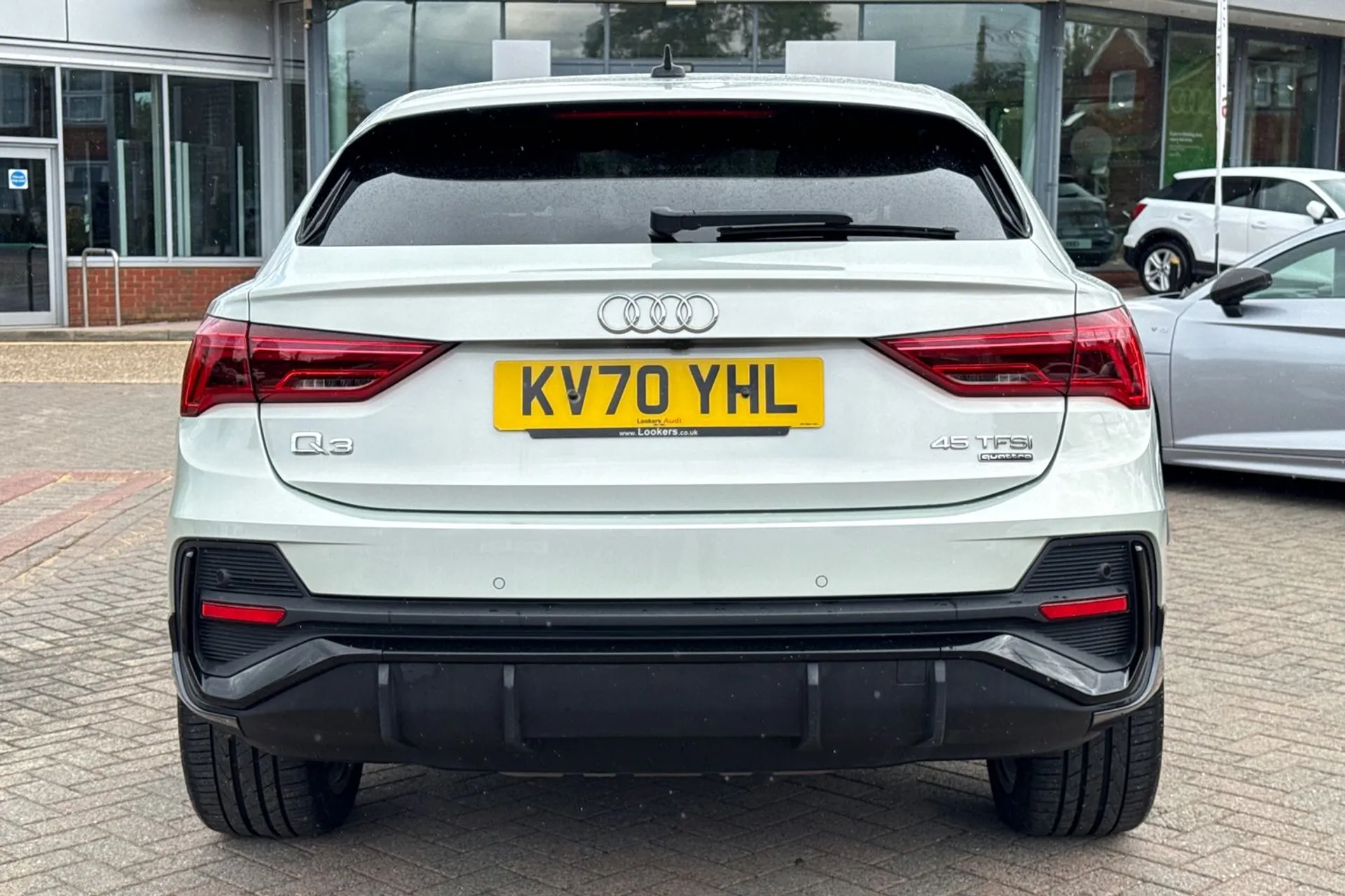 Audi Q3 thumbnail image number 5