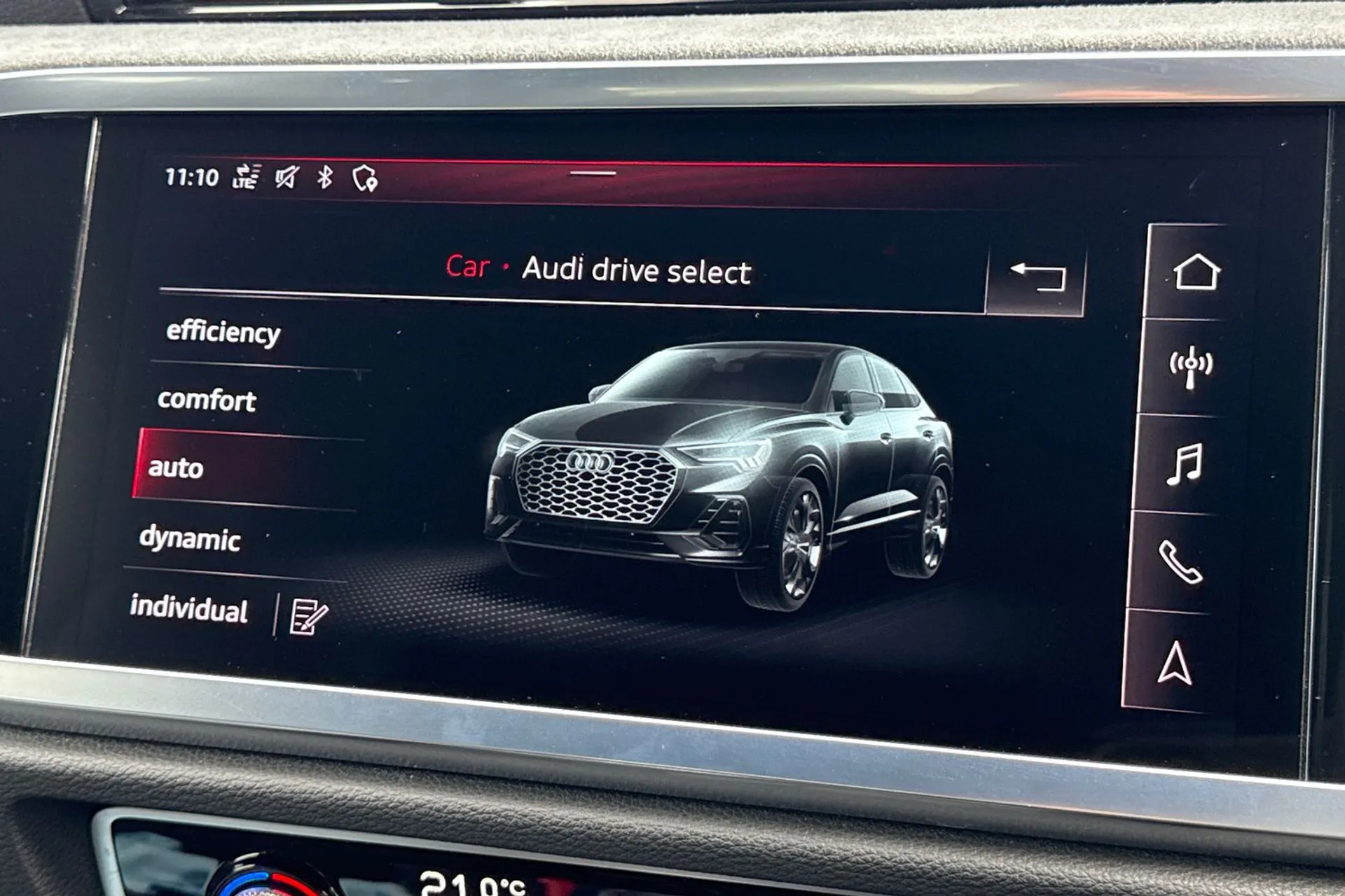Audi Q3 thumbnail image number 15