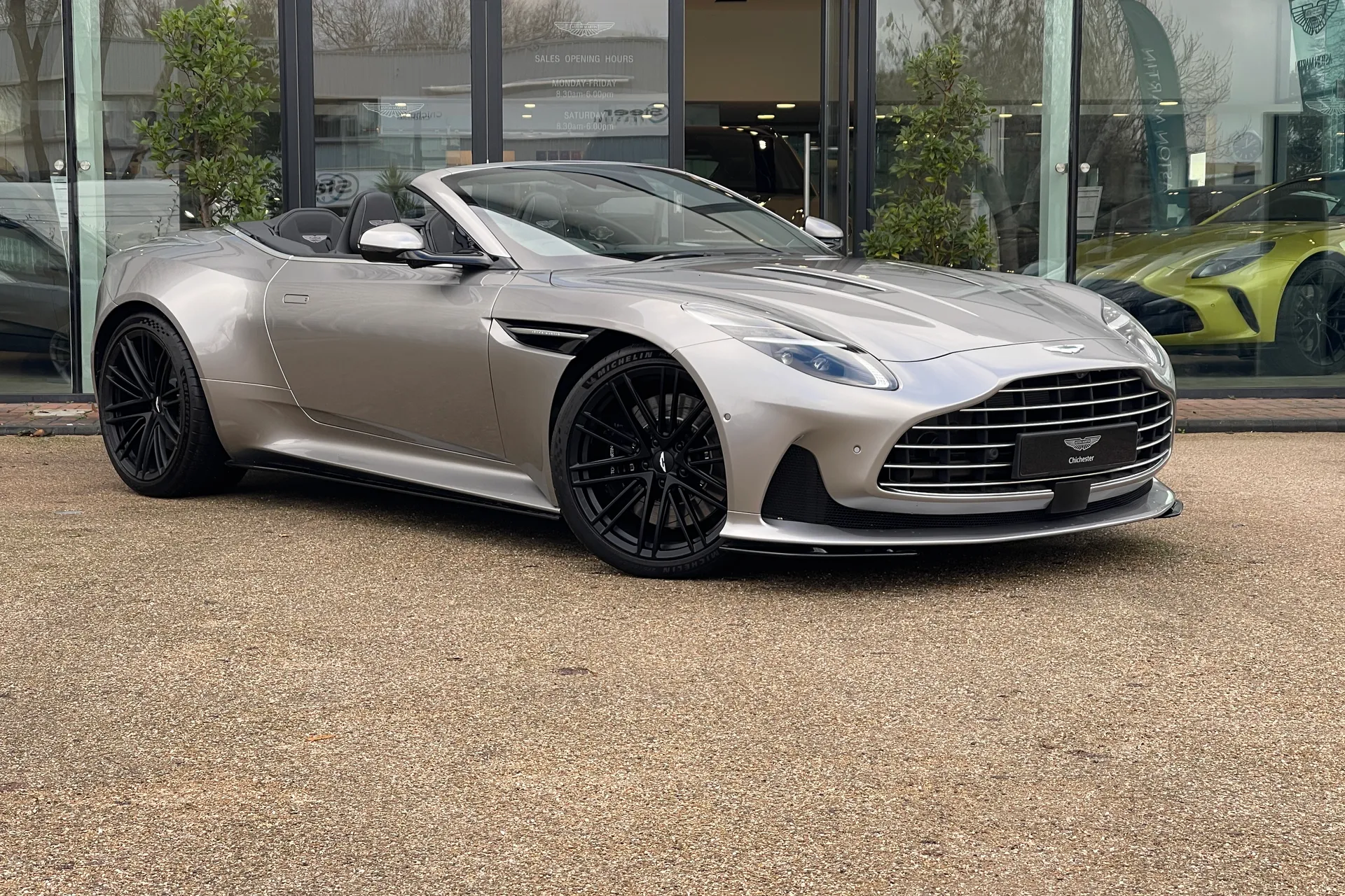 Aston Martin DB12 thumbnail image number 29