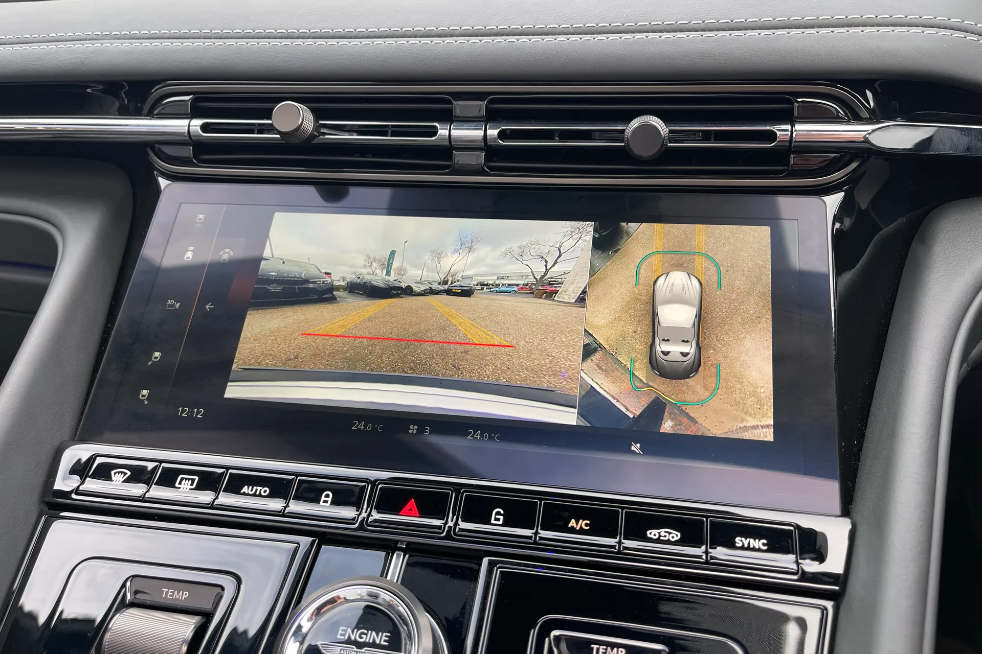 Aston Martin DB12 thumbnail image number 20