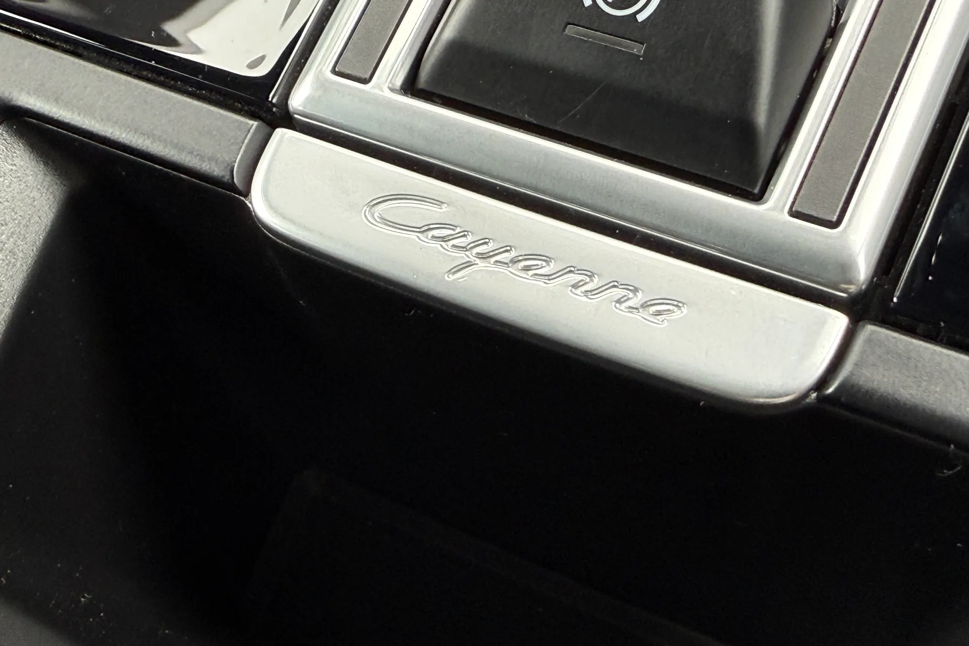 Porsche CAYENNE thumbnail image number 42