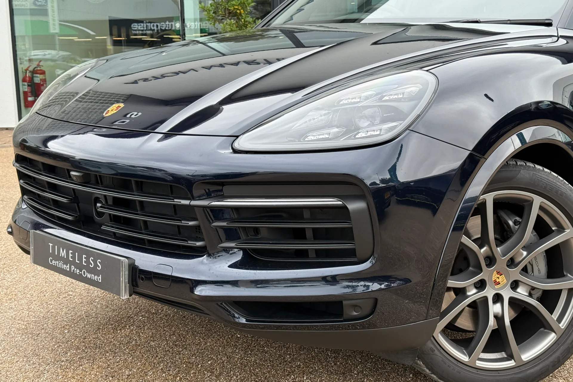 Porsche CAYENNE thumbnail image number 9