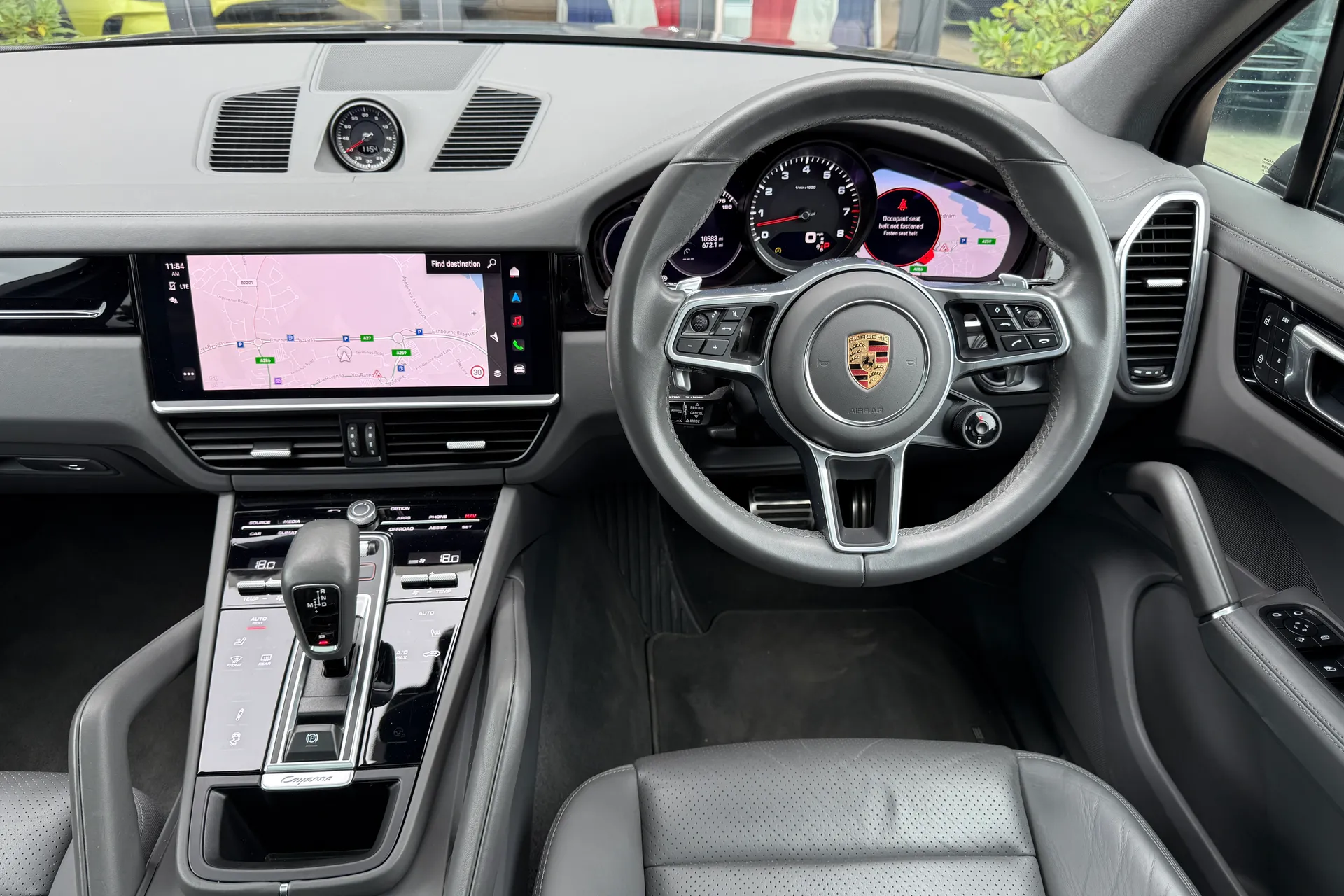 Porsche CAYENNE thumbnail image number 36