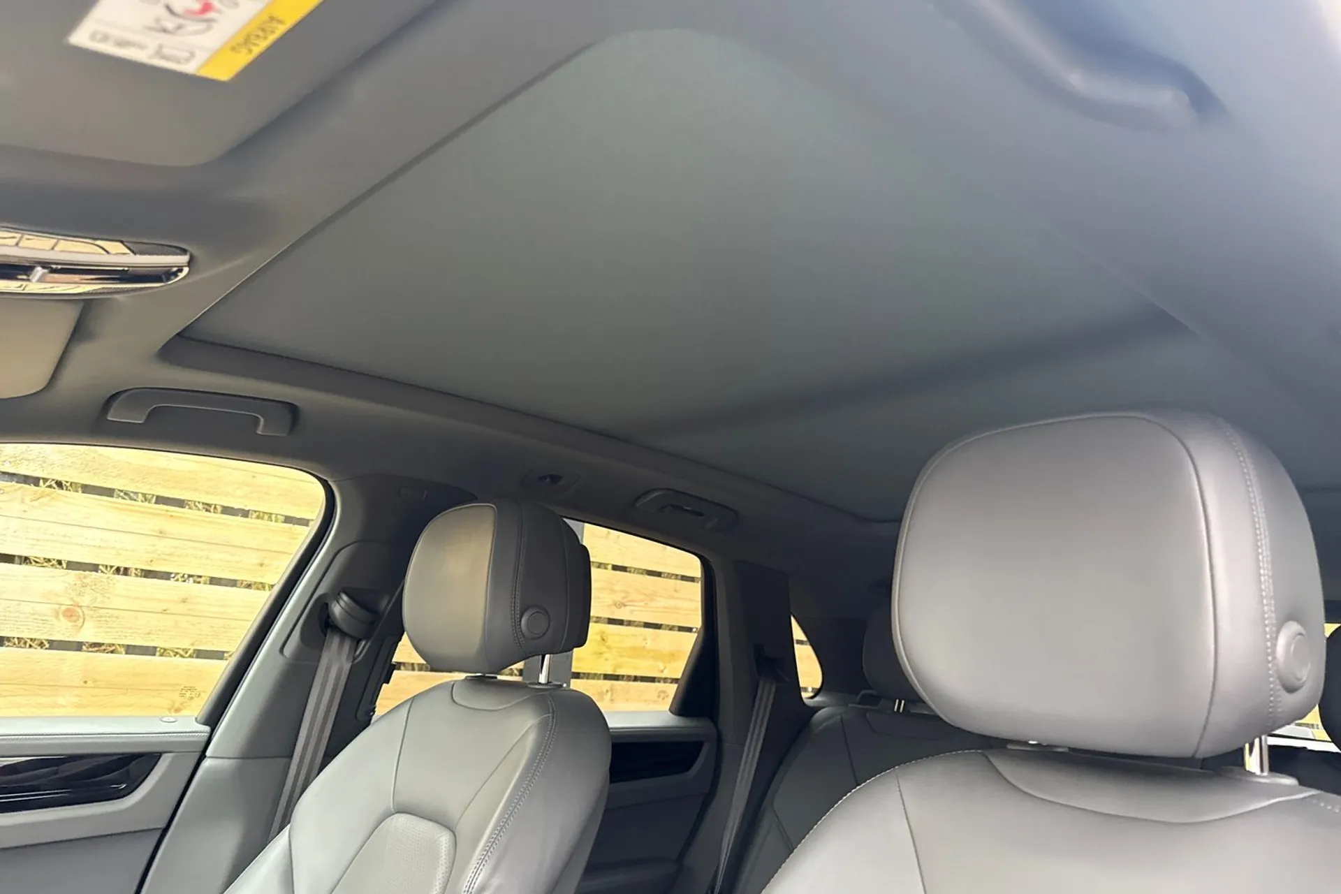 Porsche CAYENNE thumbnail image number 66