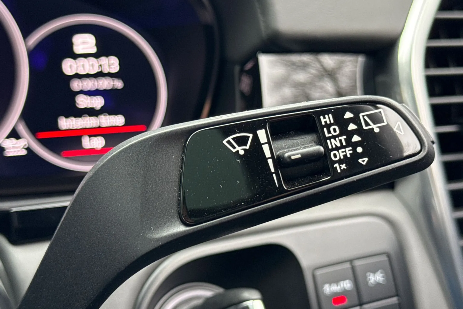 Porsche CAYENNE thumbnail image number 60