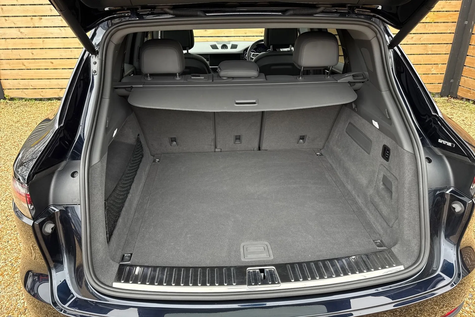 Porsche CAYENNE thumbnail image number 22