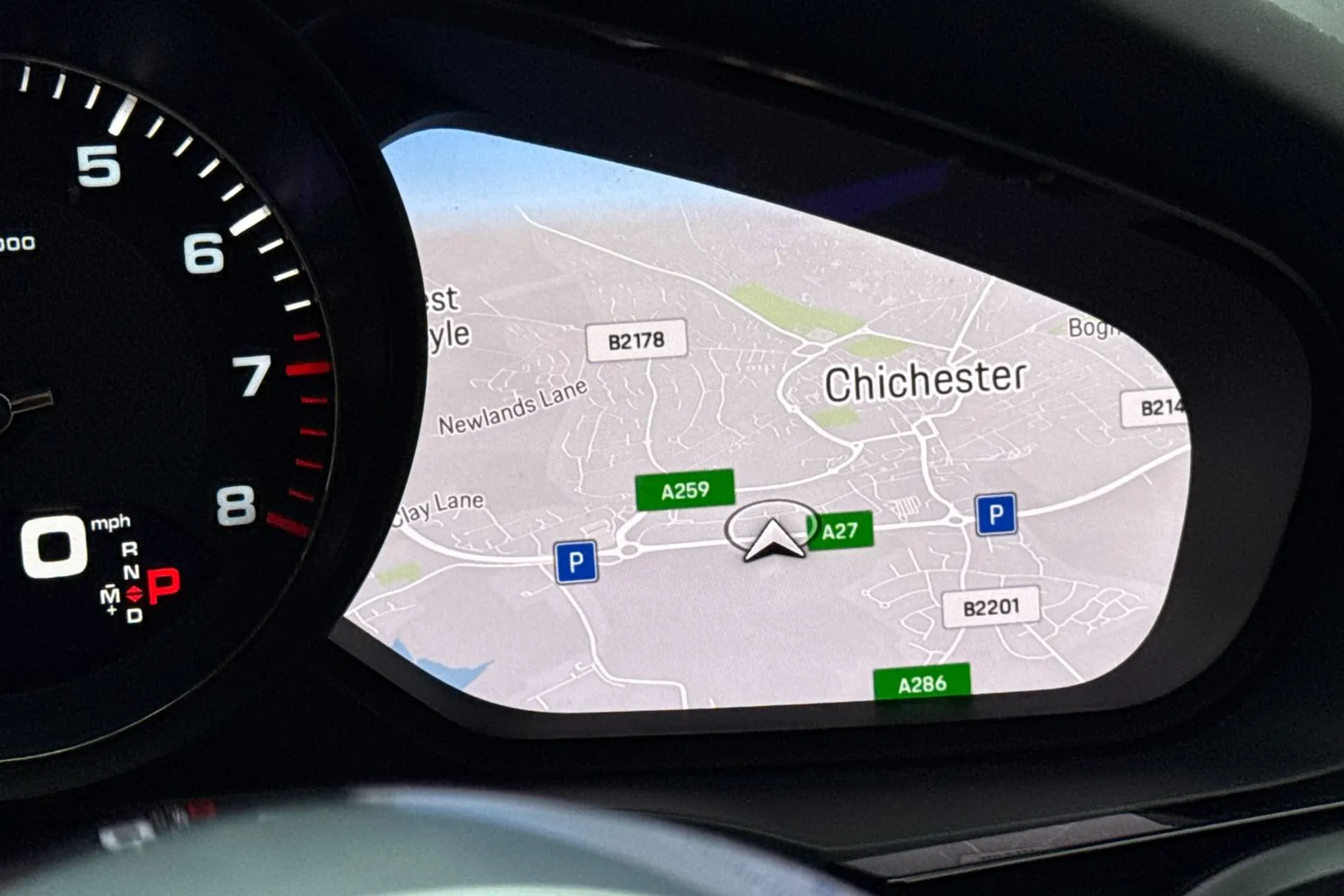 Porsche CAYENNE thumbnail image number 59