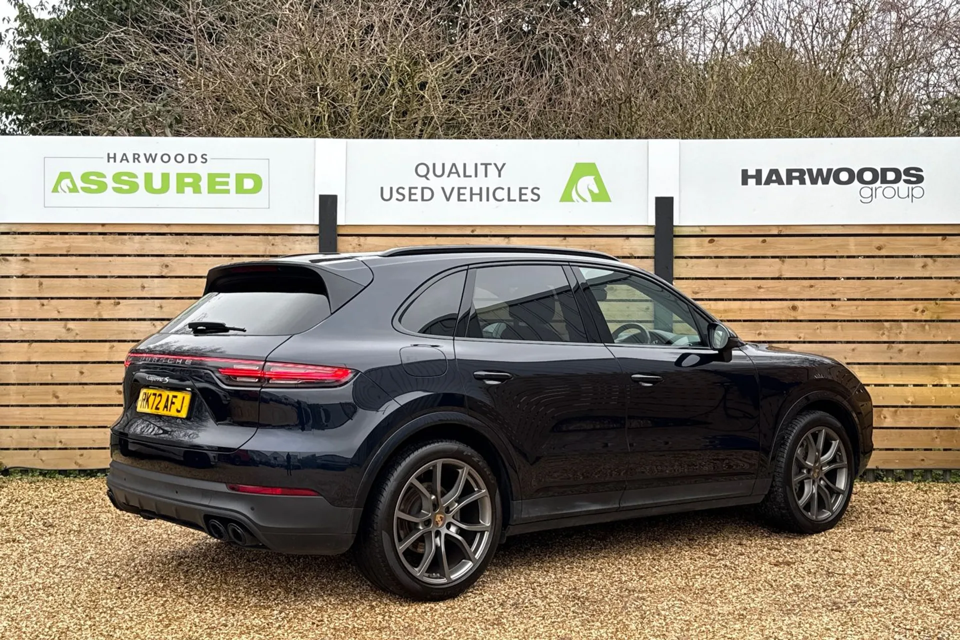 Porsche CAYENNE thumbnail image number 9