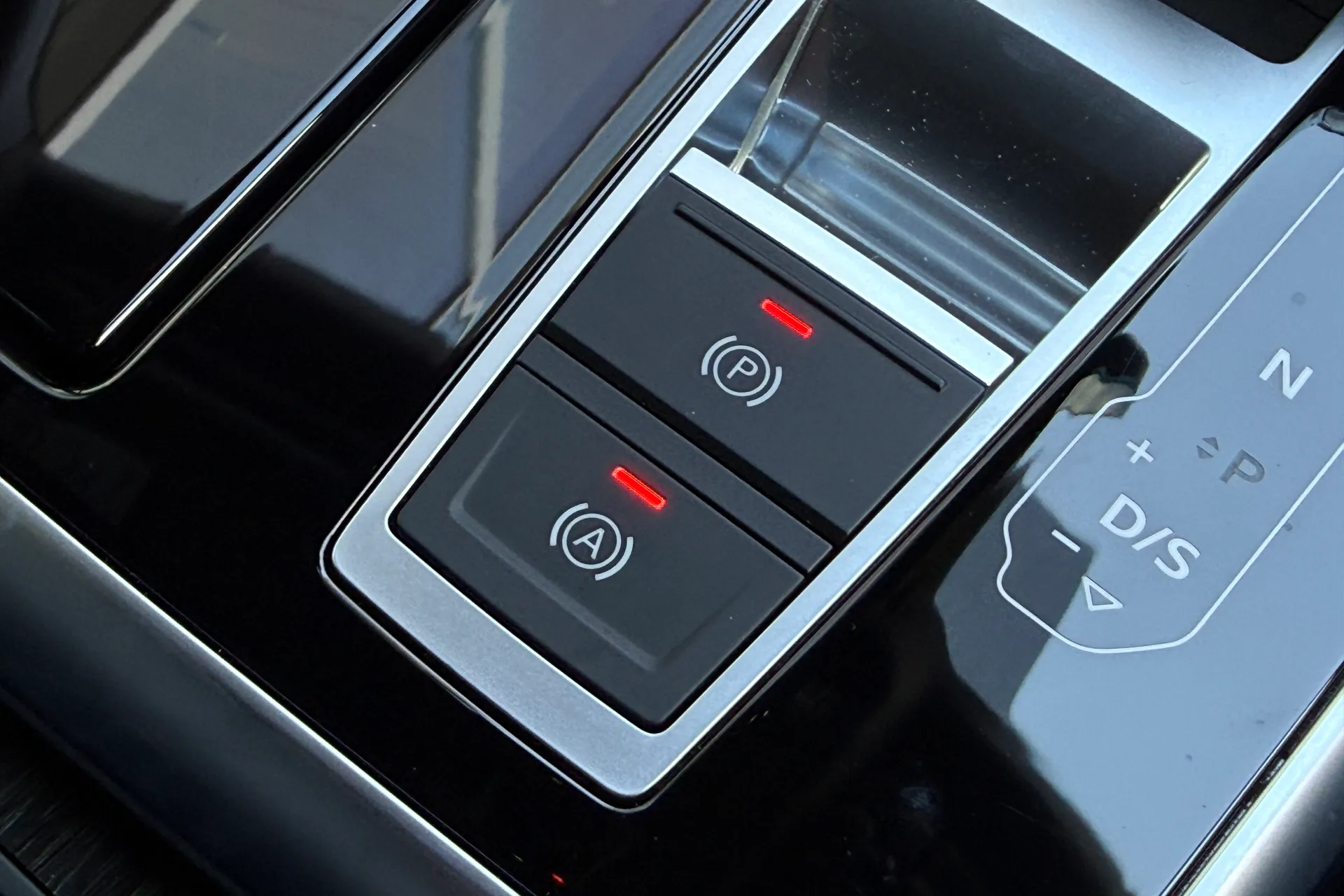 Audi Q7 thumbnail image number 36