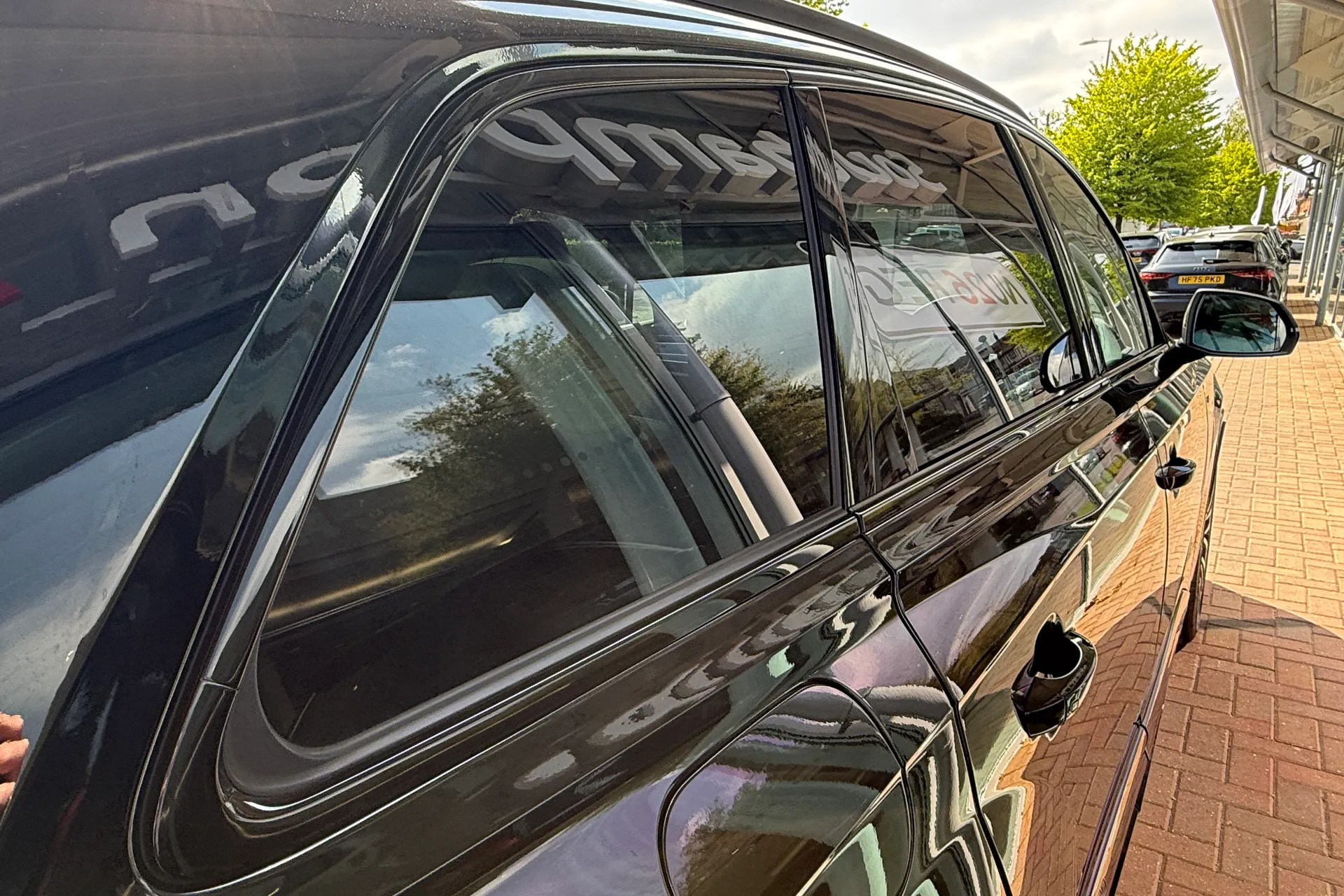 Audi Q7 thumbnail image number 46