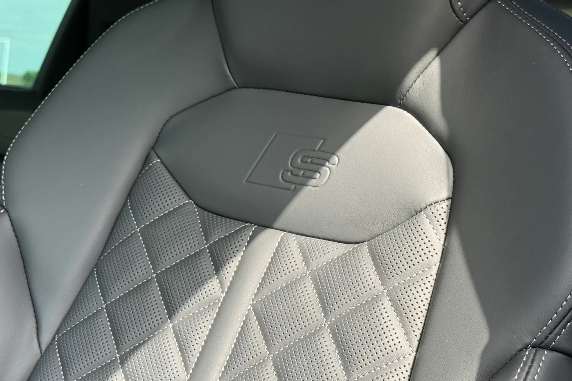 Audi Q7 thumbnail image number 76
