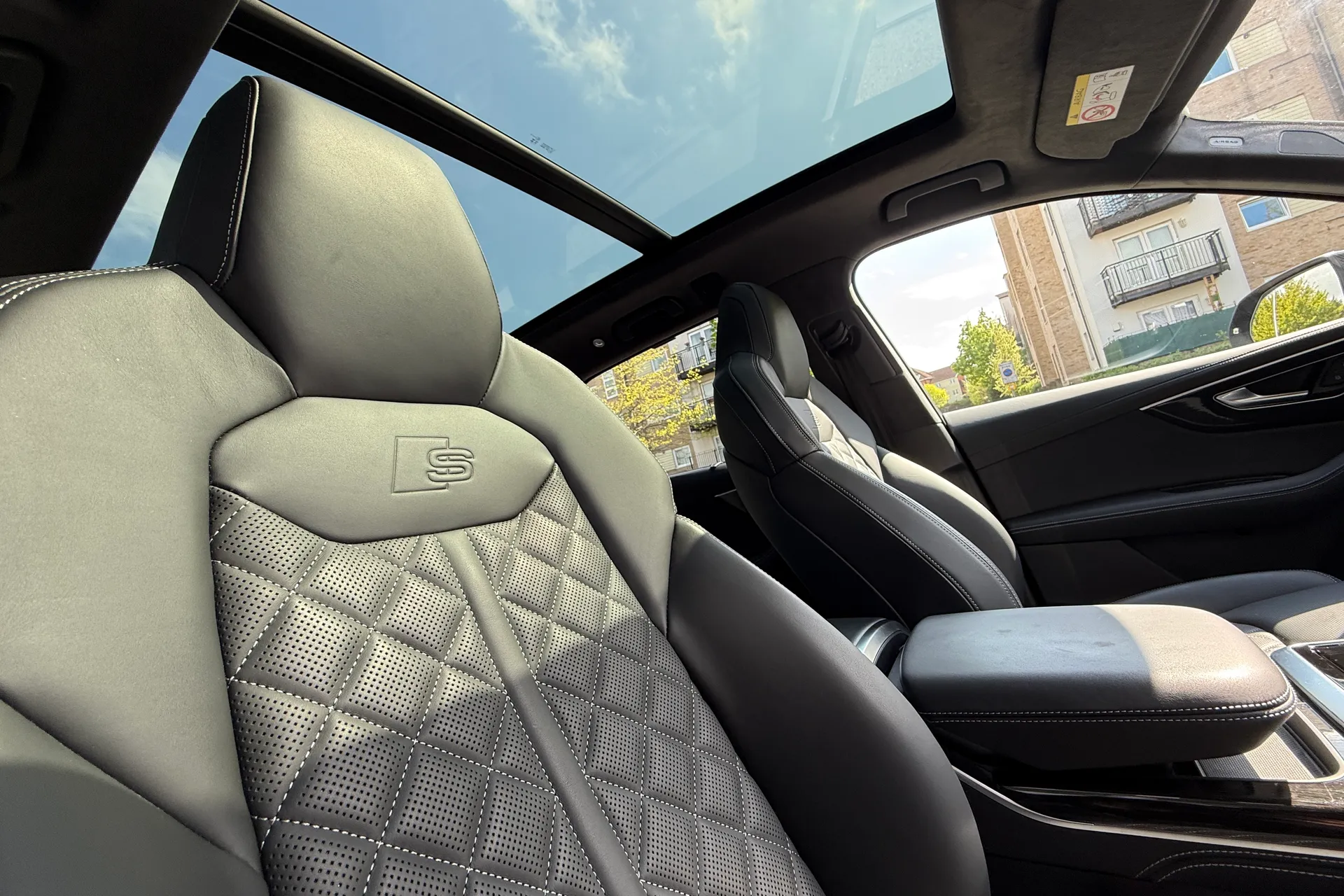 Audi Q7 thumbnail image number 43