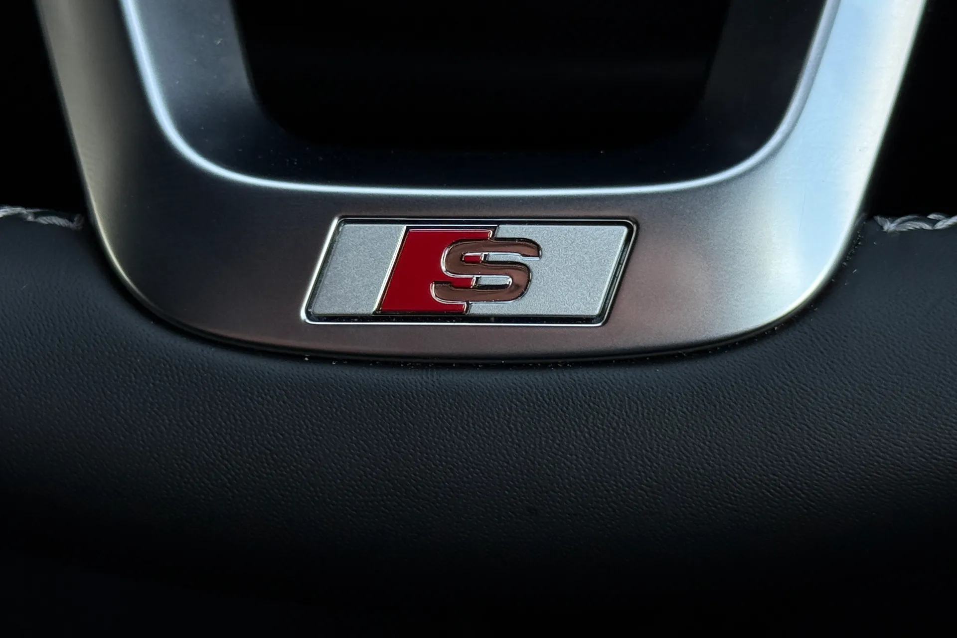 Audi Q7 thumbnail image number 22