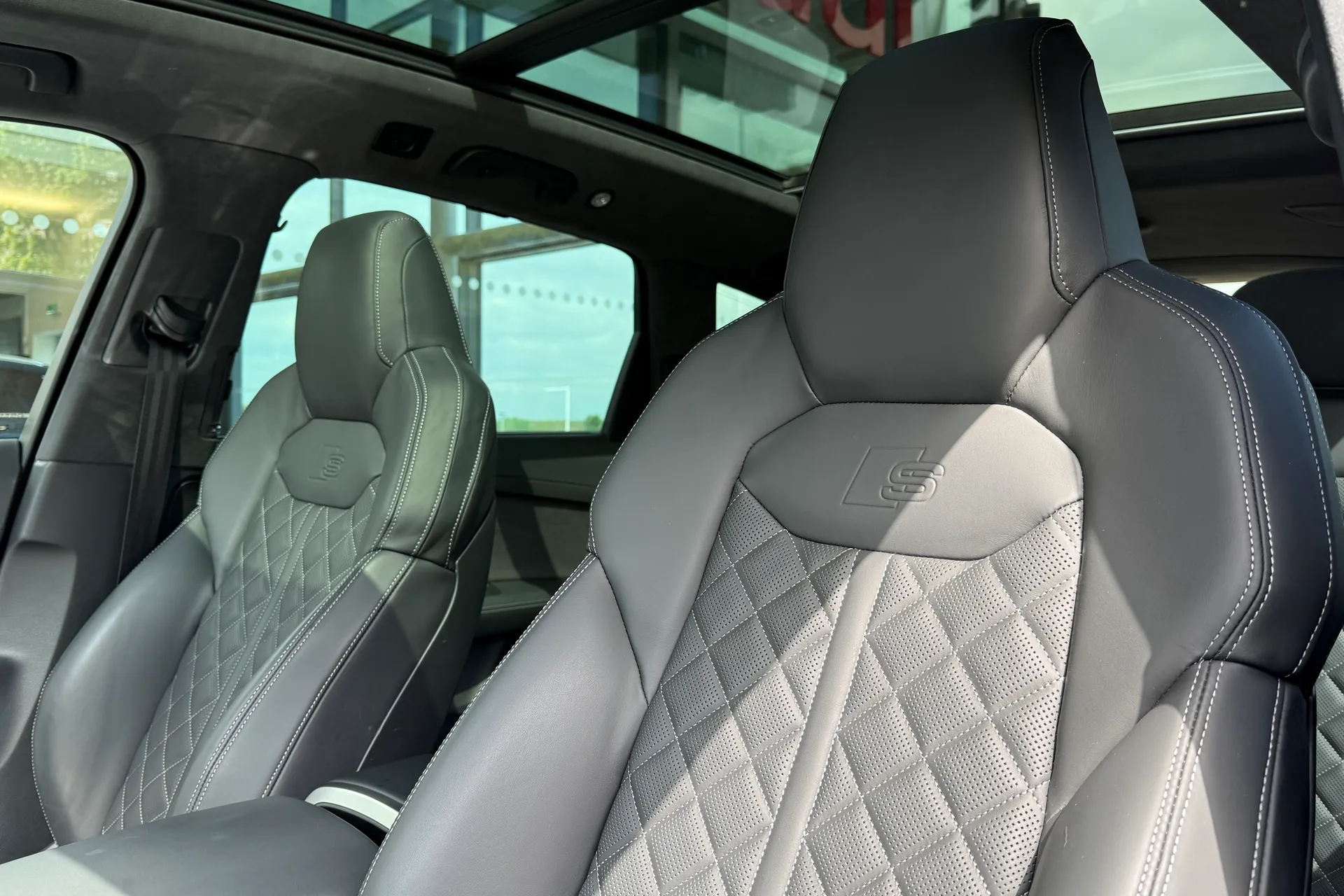 Audi Q7 thumbnail image number 75