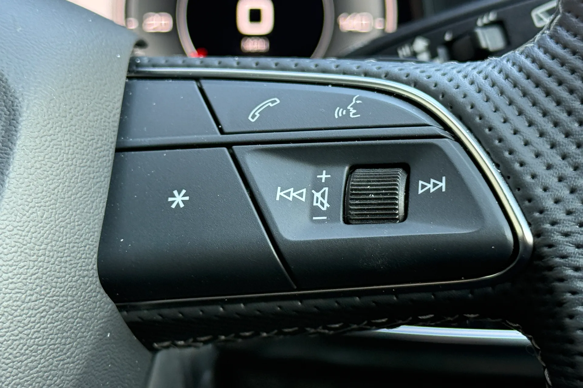 Audi Q7 thumbnail image number 20