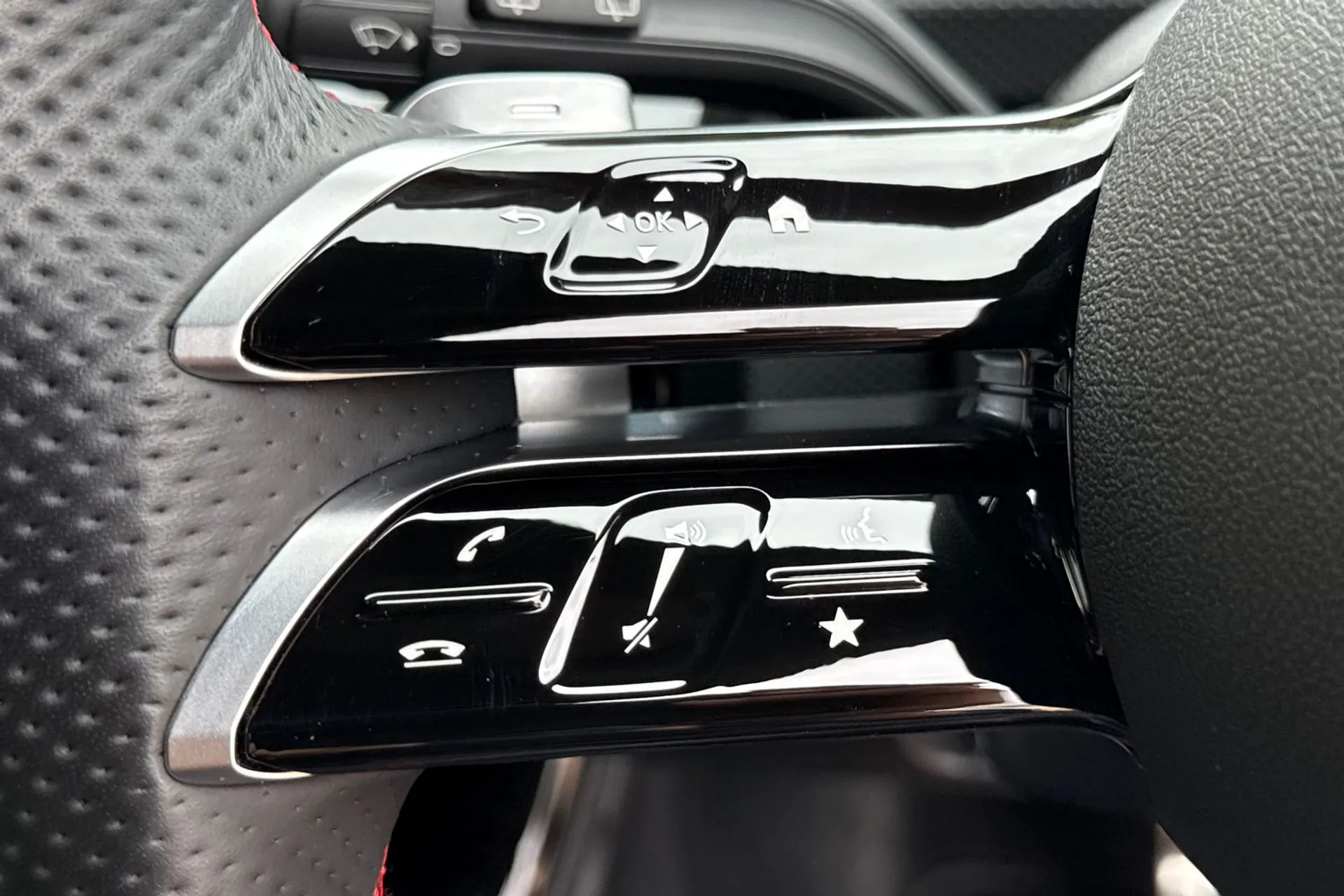 MERCEDES-BENZ A CLASS thumbnail image number 38