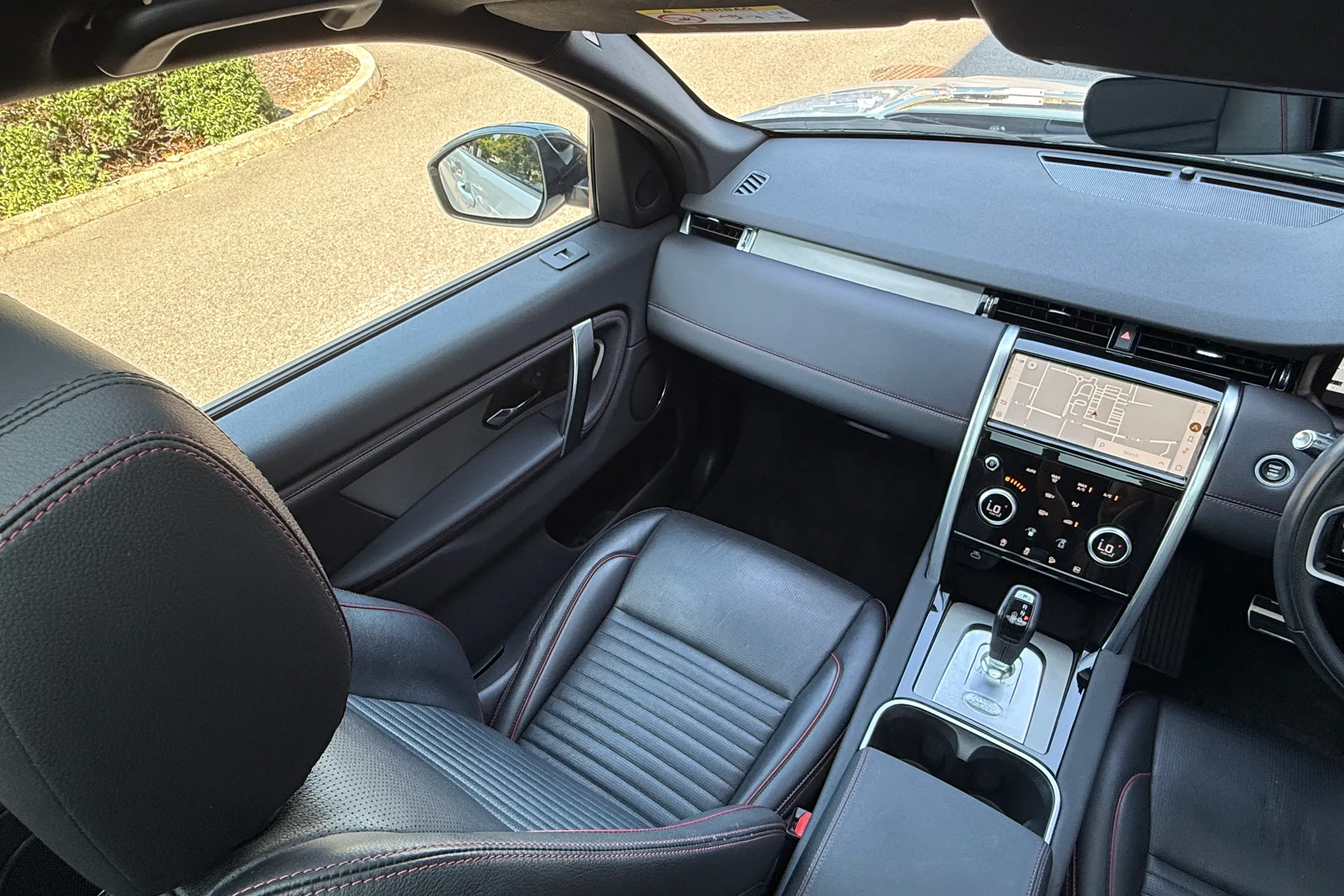 LAND ROVER DISCOVERY SPORT thumbnail image number 28
