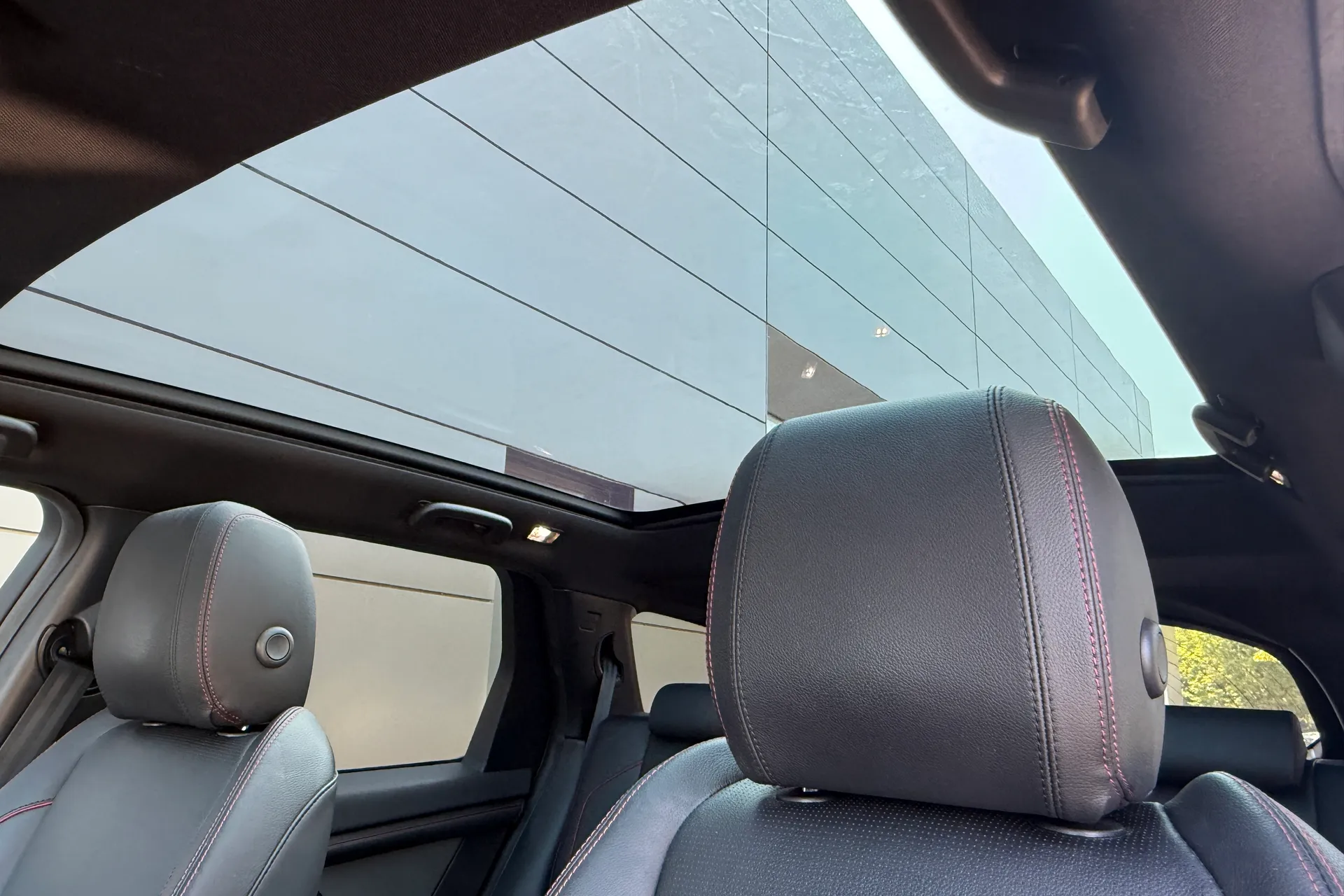 LAND ROVER DISCOVERY SPORT thumbnail image number 4