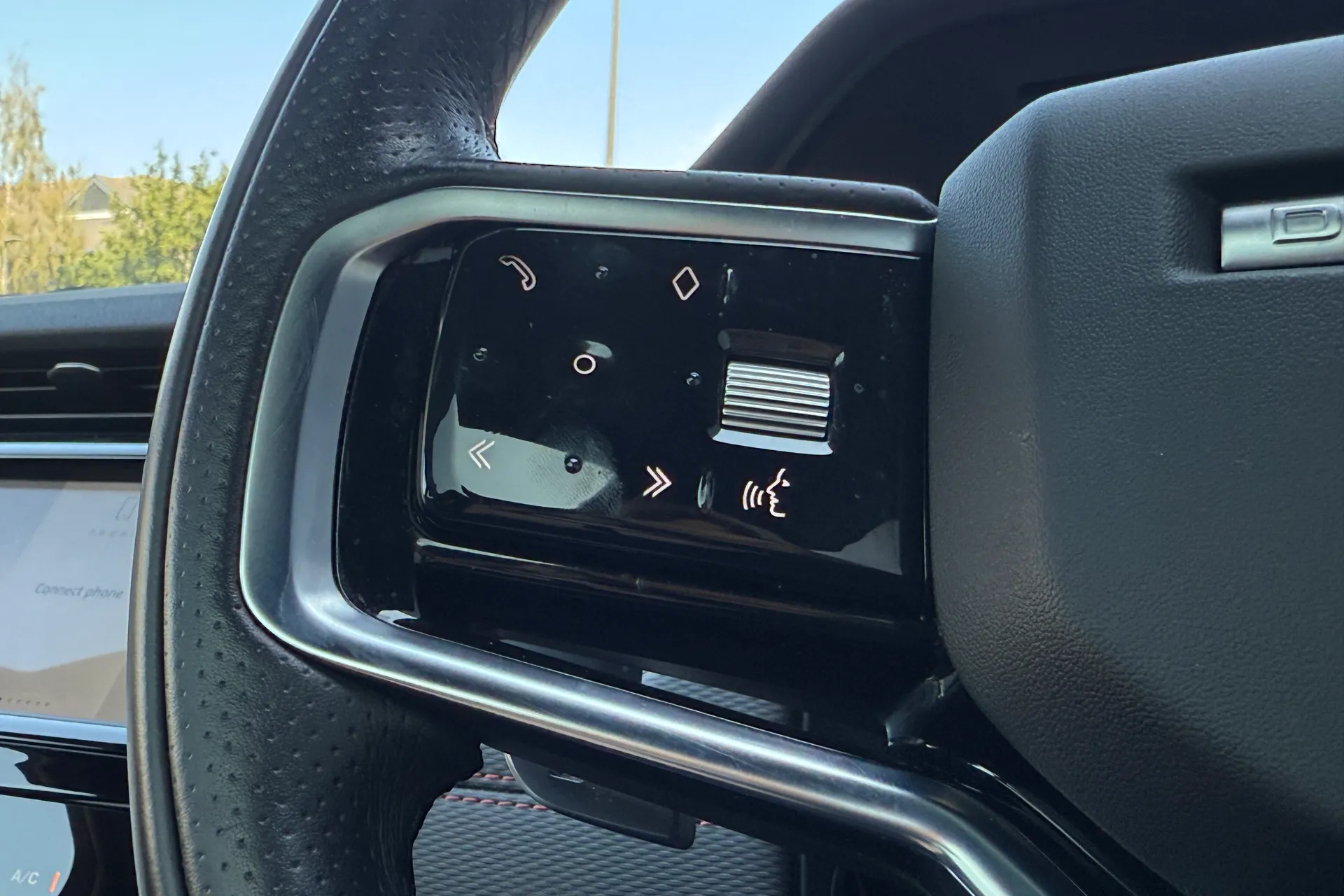 LAND ROVER DISCOVERY SPORT thumbnail image number 50
