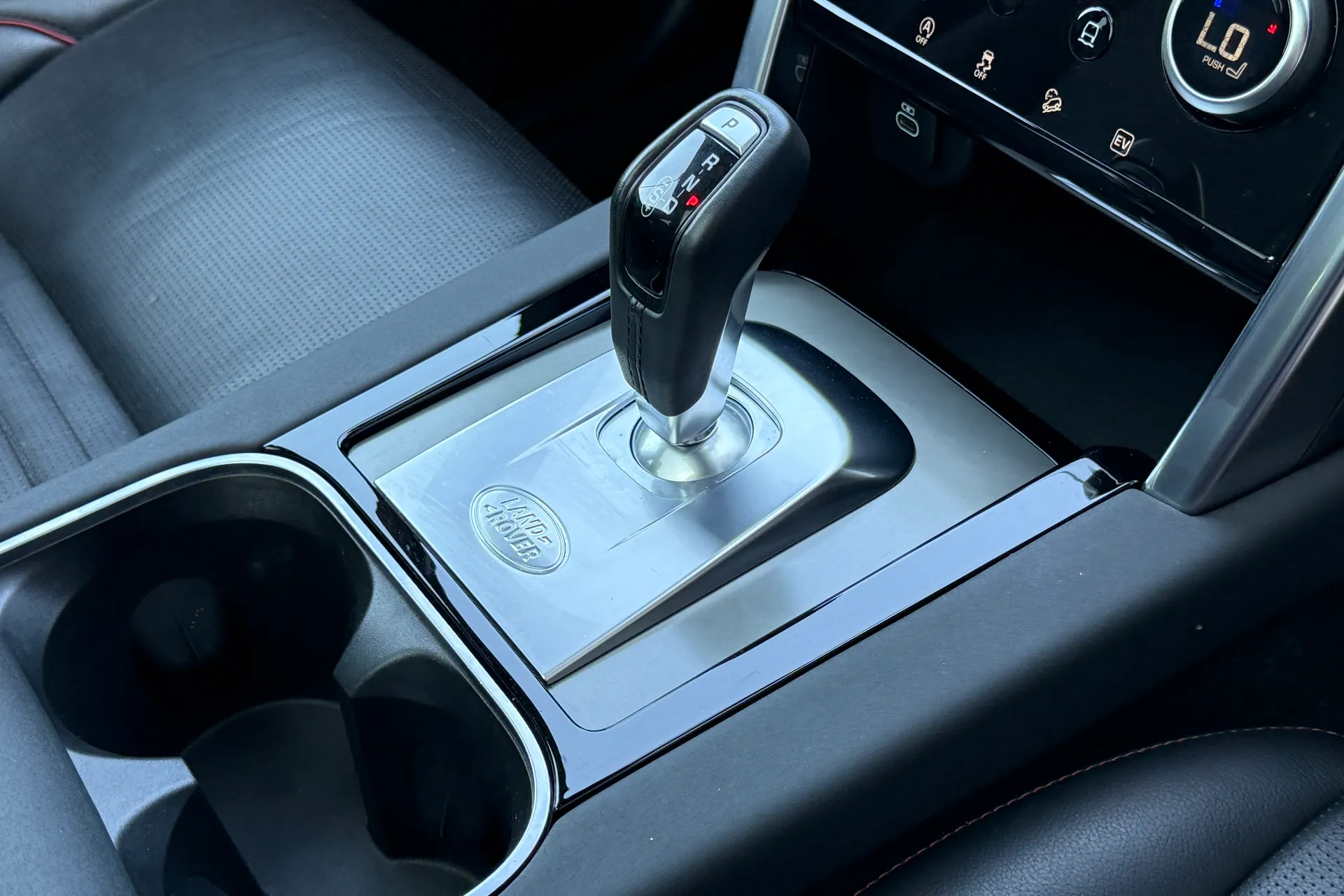 LAND ROVER DISCOVERY SPORT thumbnail image number 29