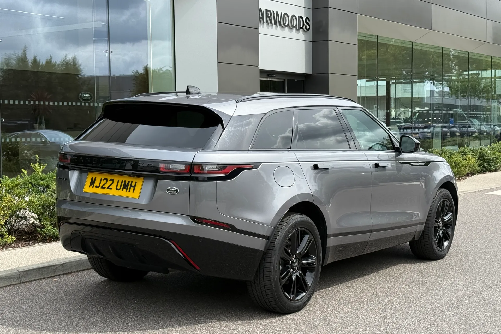 LAND ROVER RANGE ROVER VELAR thumbnail image number 20