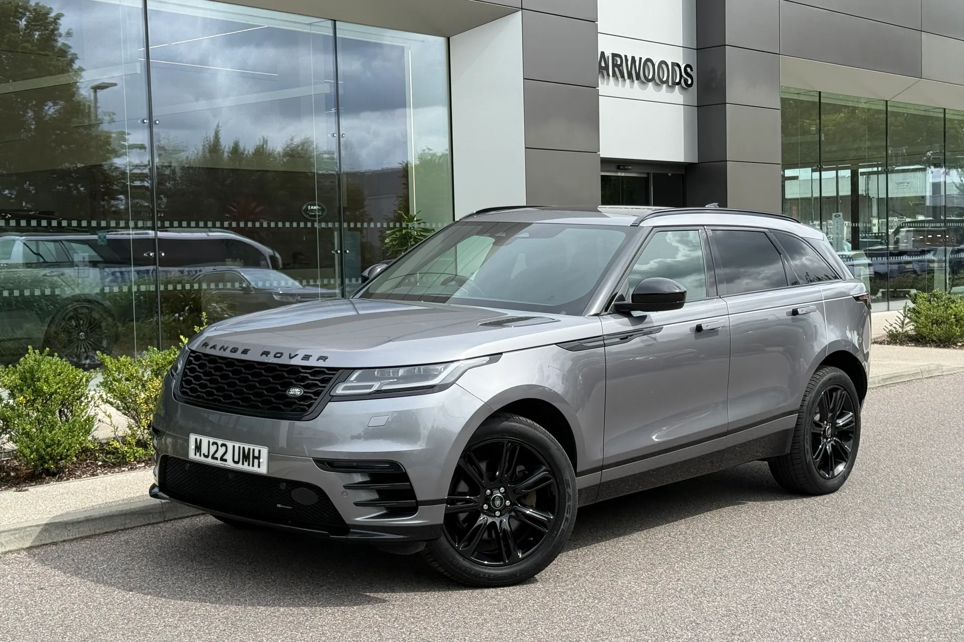 LAND ROVER RANGE ROVER VELAR thumbnail image number 12